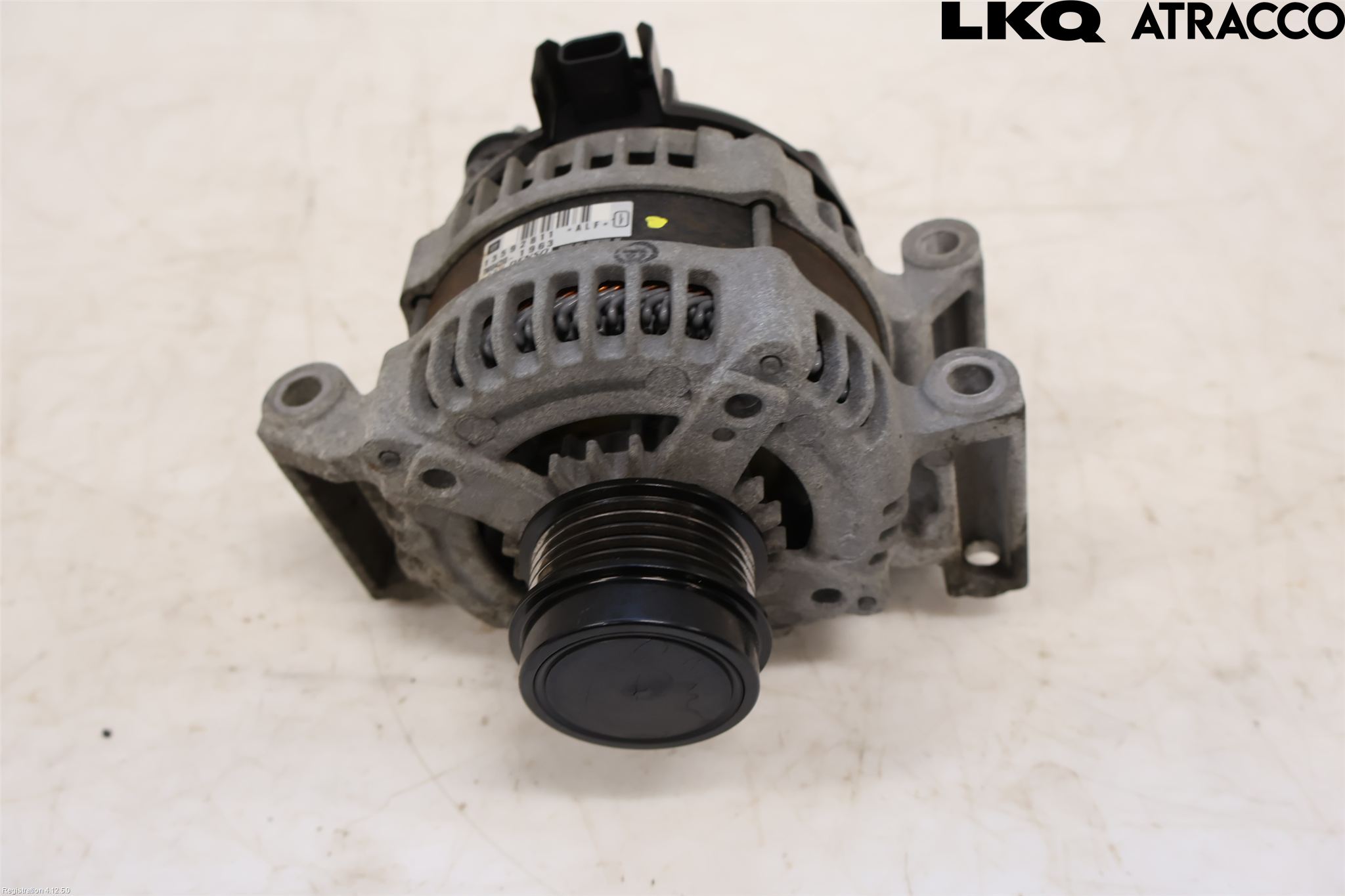 Opel INSIGNIA 17- Dynamo