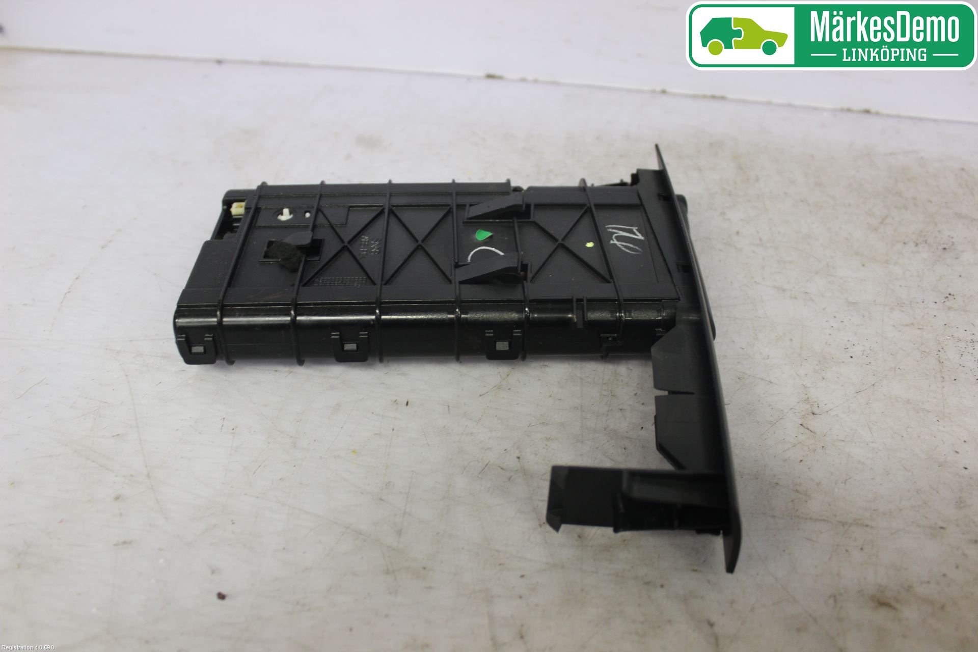Saab 9-3 VER2/VER3 08-15 Innr Koppholder