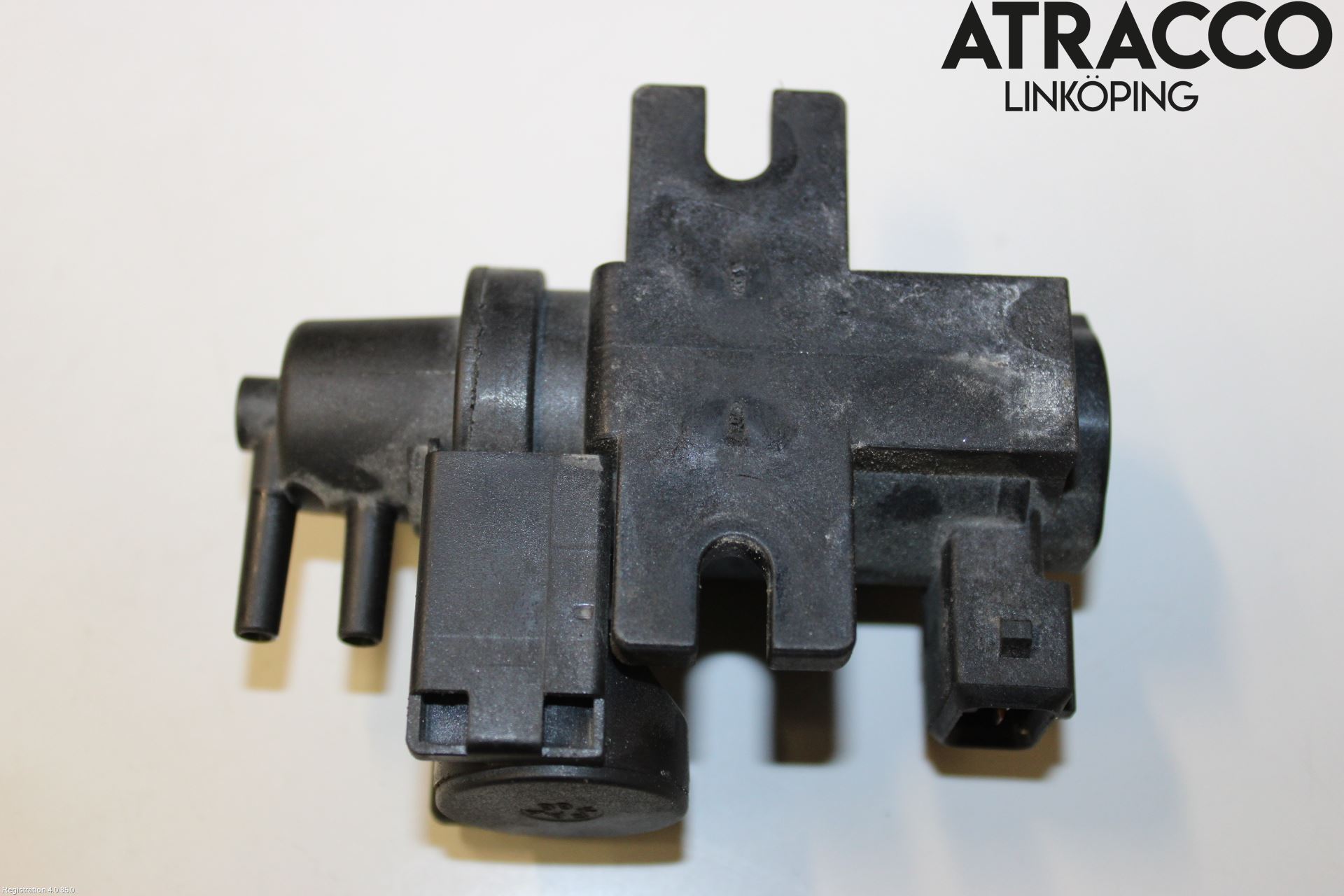 BMW 5 F10/F11/F18 09-17 Vacuumventil