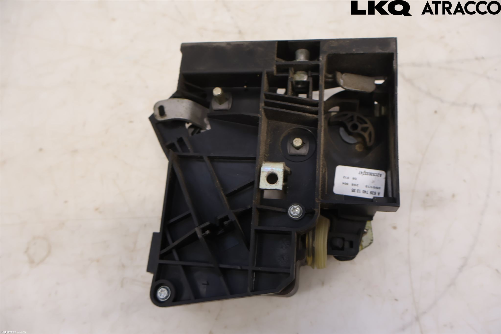 Mercedes-Benz MB VITO/VIANO (W639) 04-14 Dørlås - Låsekasse