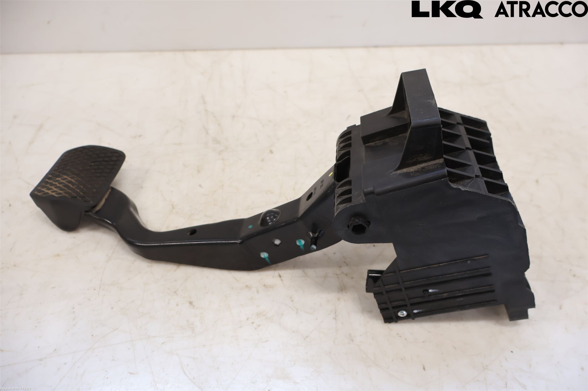 Maxus E-DELIVER3 EV30 20- Bremsepedal