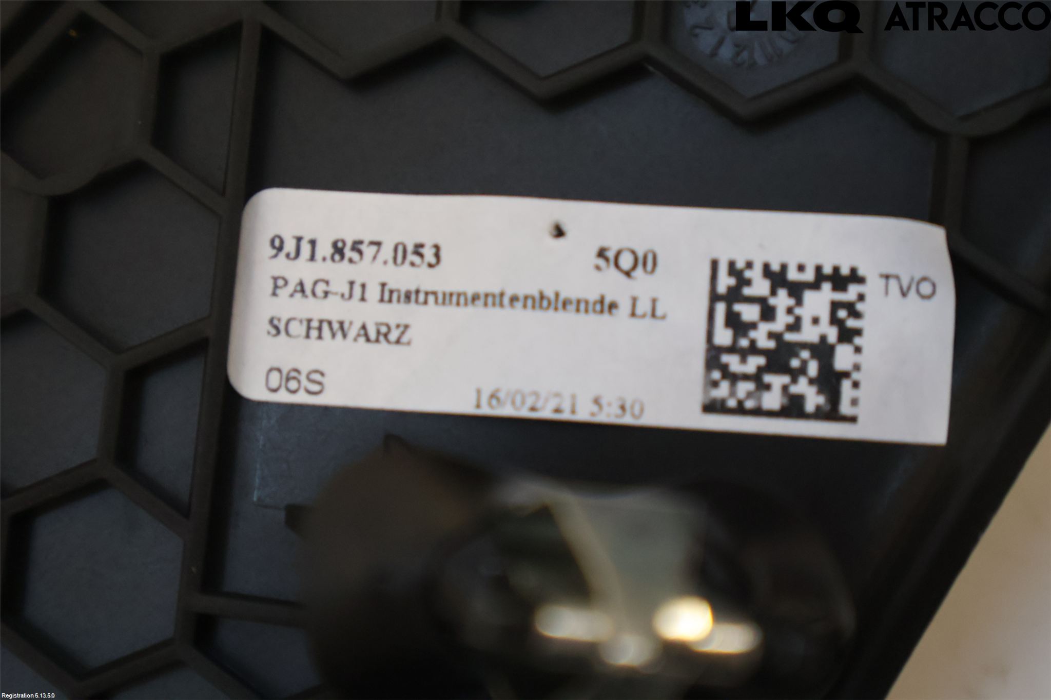 Porsche TAYCAN 20- Innr Dekor Instrbord