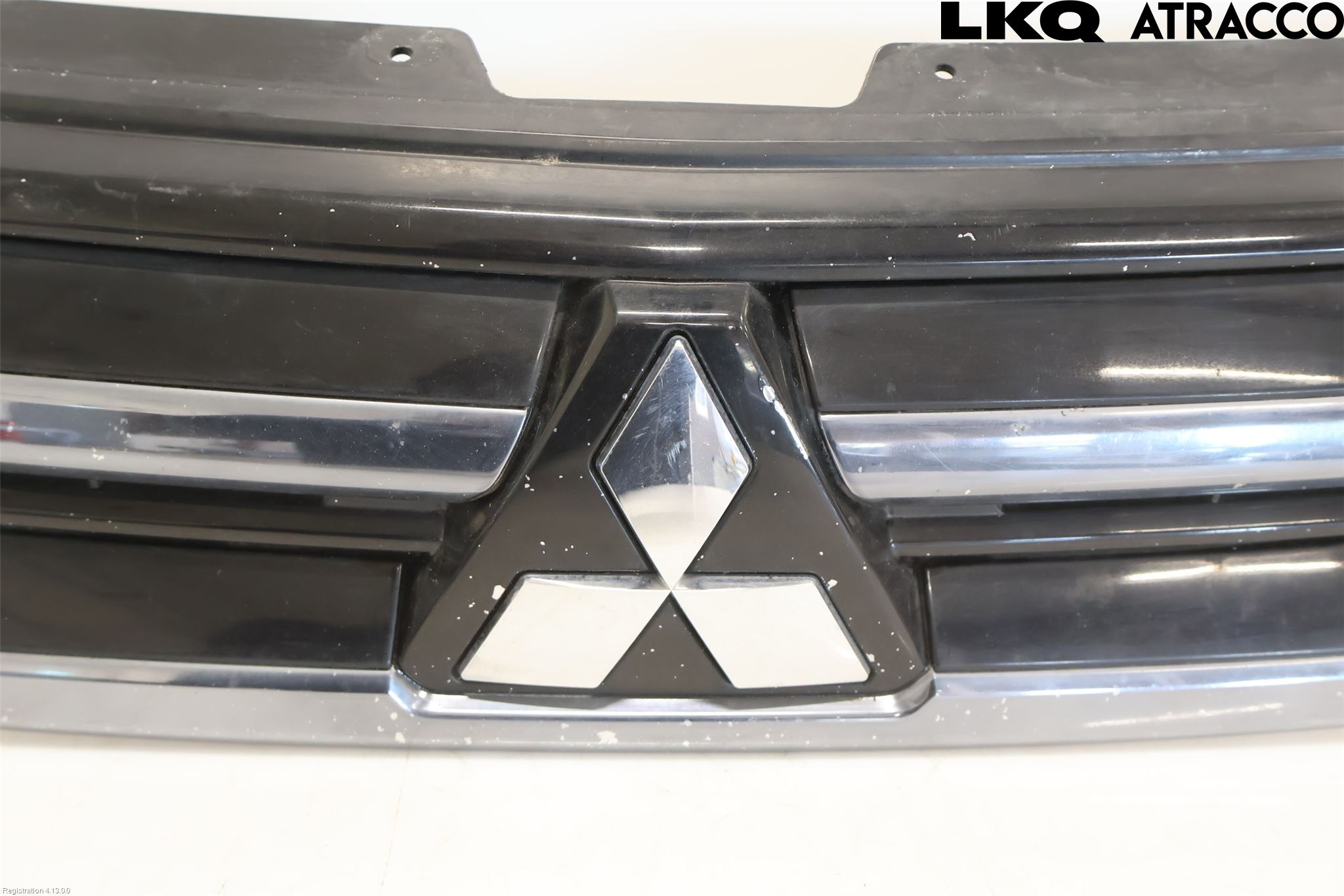 Mitsubishi OUTLANDER 13-21 Grill Komplett