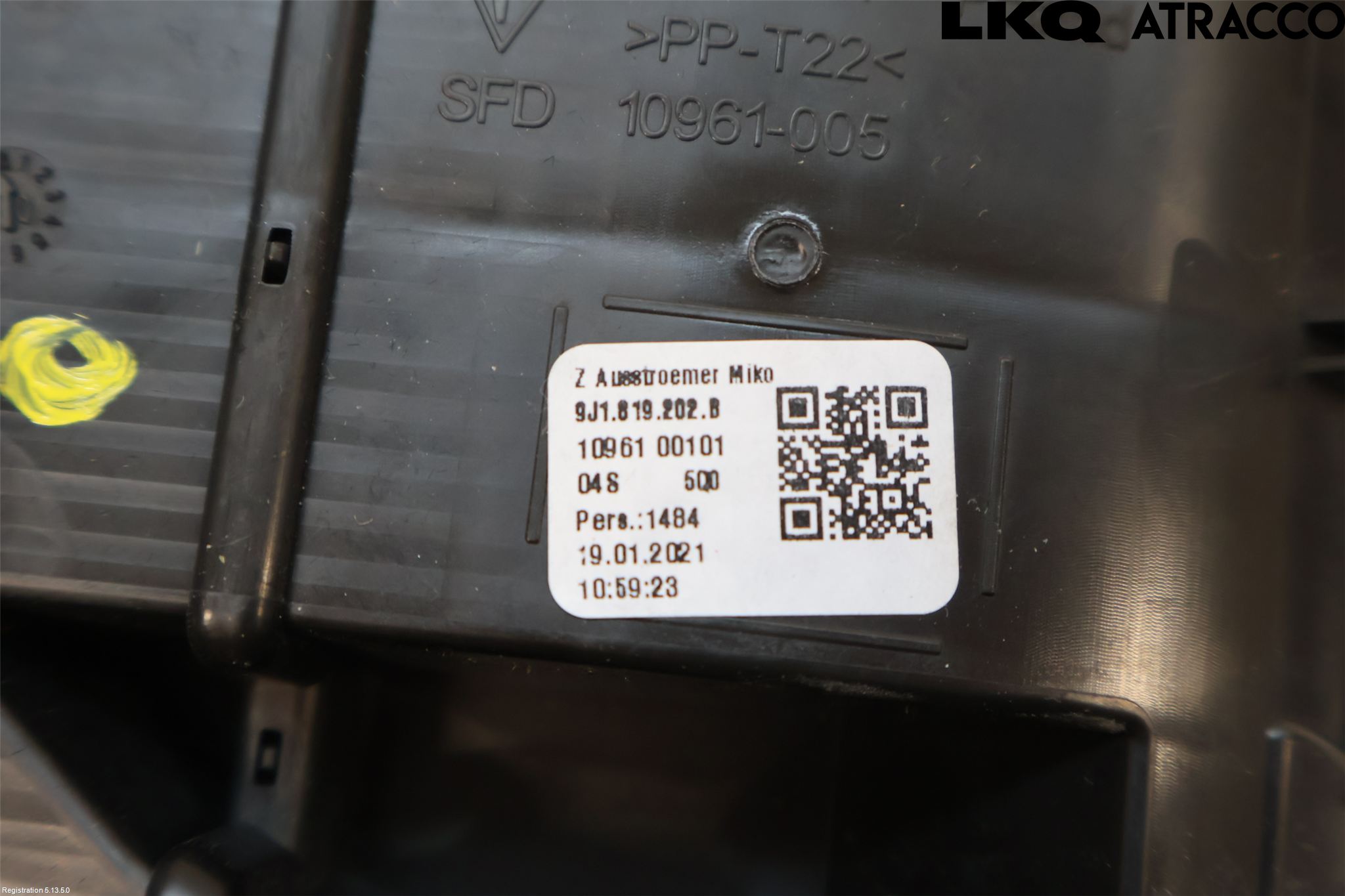 Porsche TAYCAN 20- Dashbord Kanal - Dyse