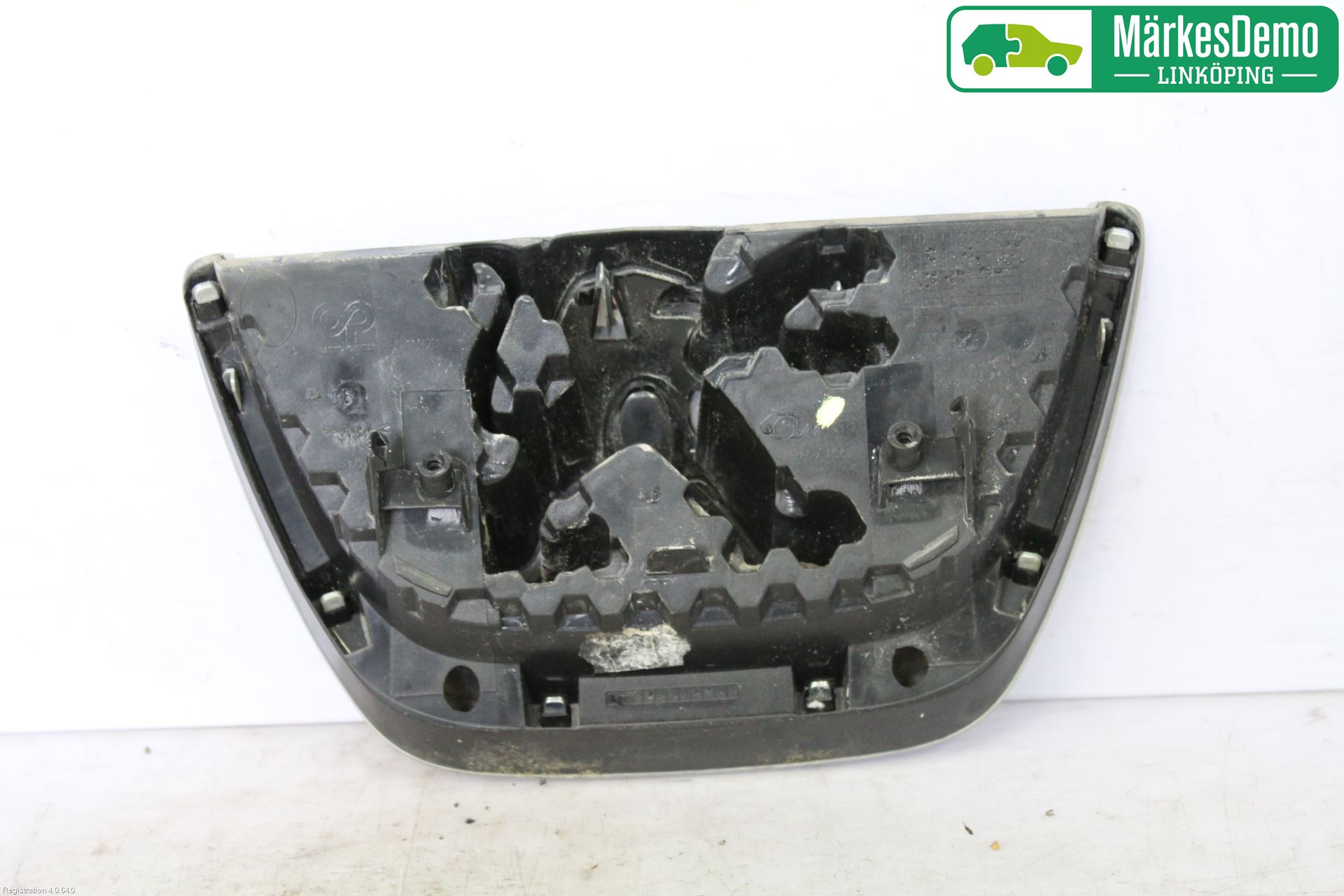 Peugeot PARTNER 08-15 Grilldel Midt