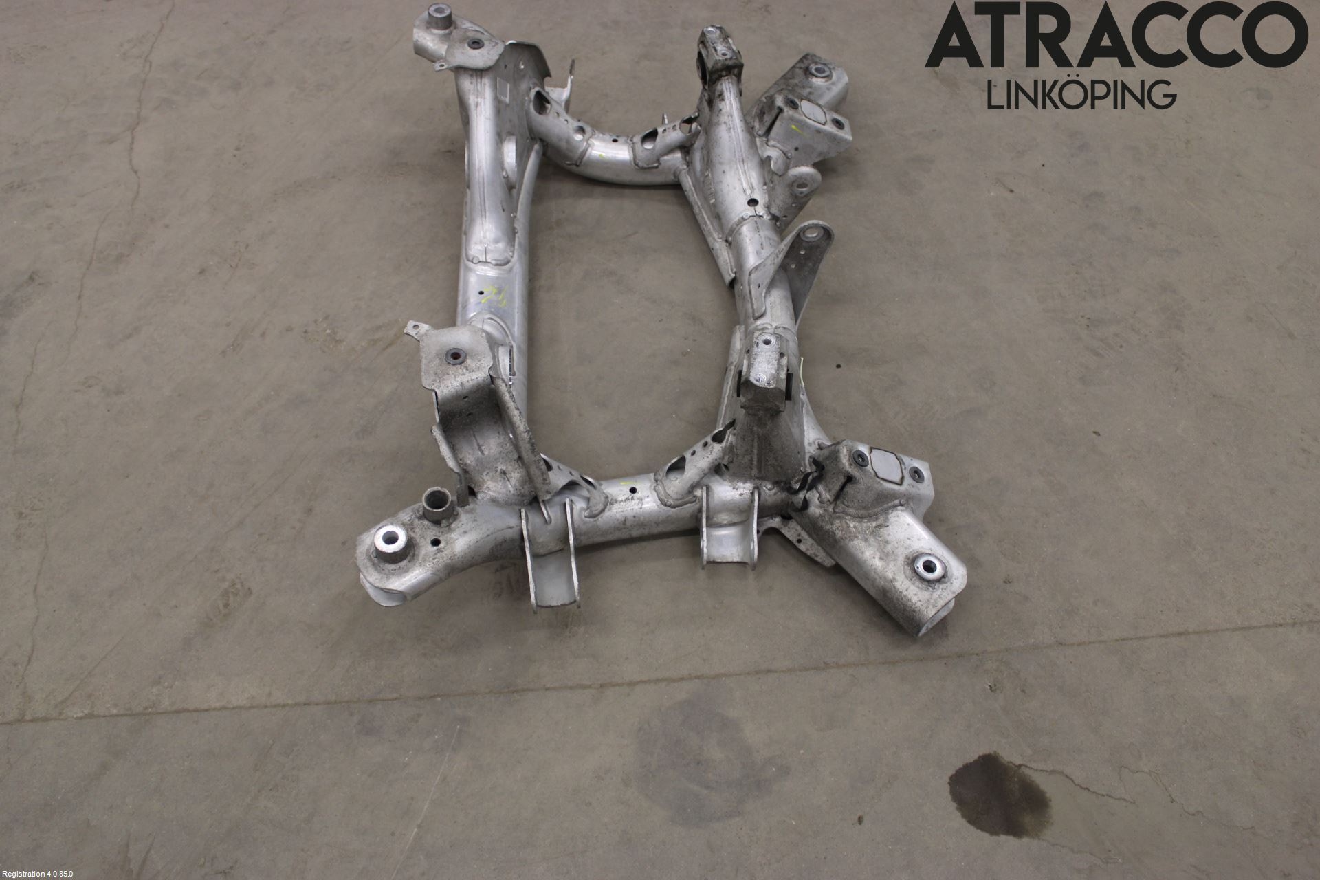 BMW 5 F10/F11/F18 09-17 Bakaksel Feste Travers-Ramme