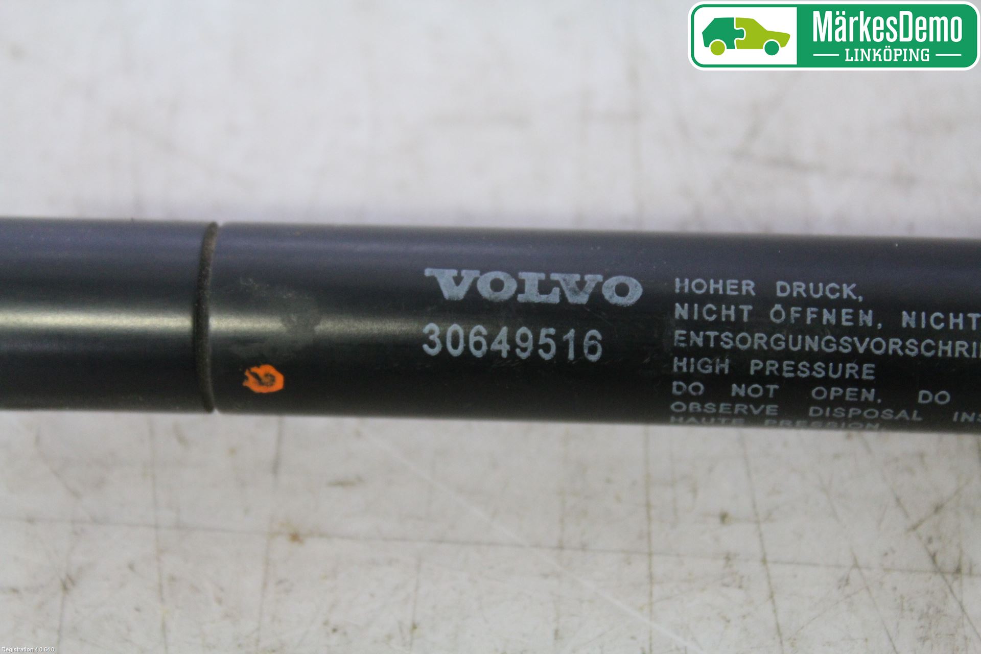 Volvo V70 08-13 Panser Demper-Gassfjær