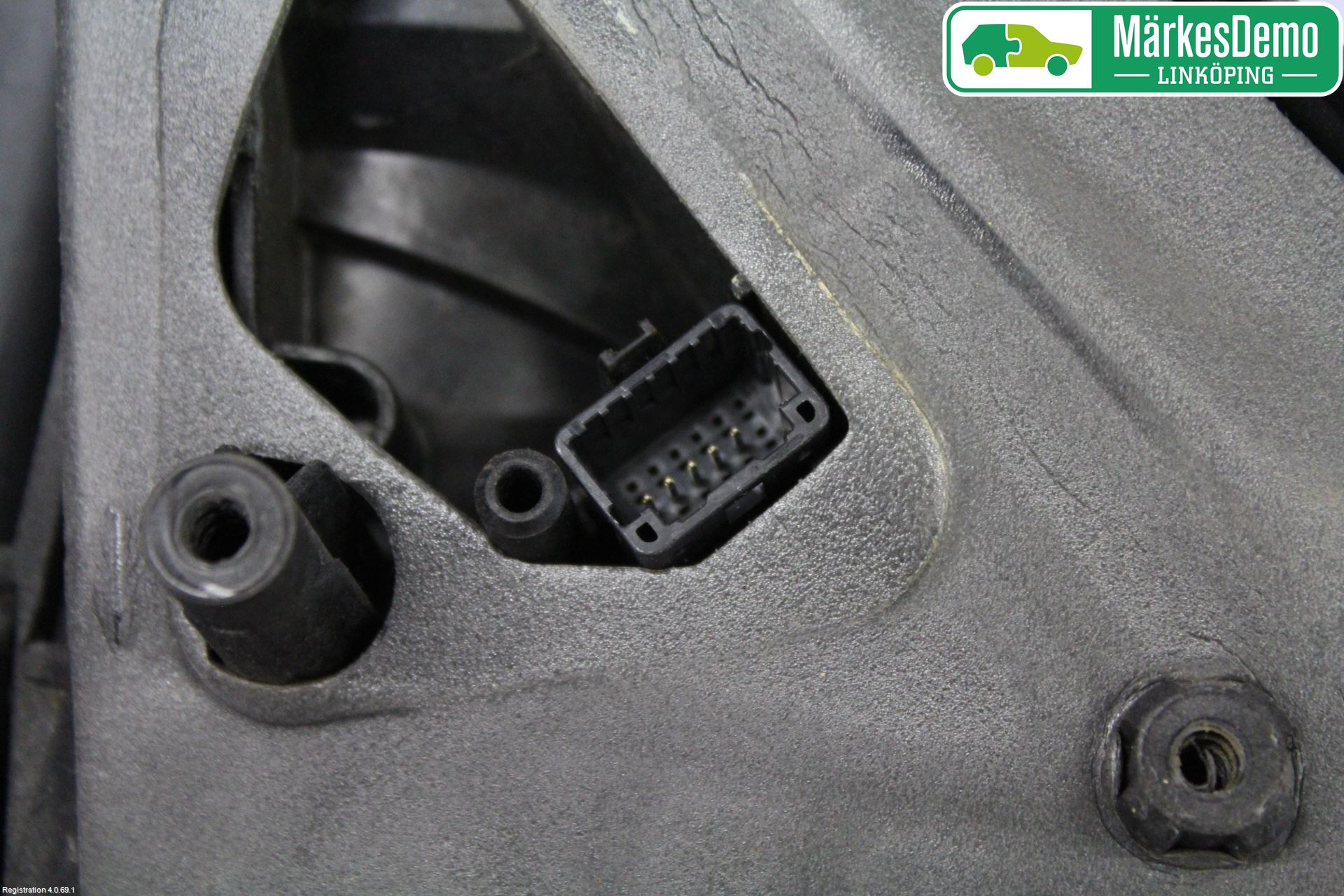 Renault CLIO III  06-09 Speil V M-El Justering