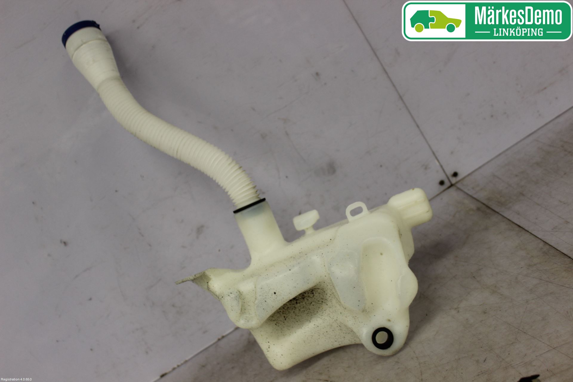 Peugeot PARTNER 16-18 Spylerbeholder Frontrute-Lykte