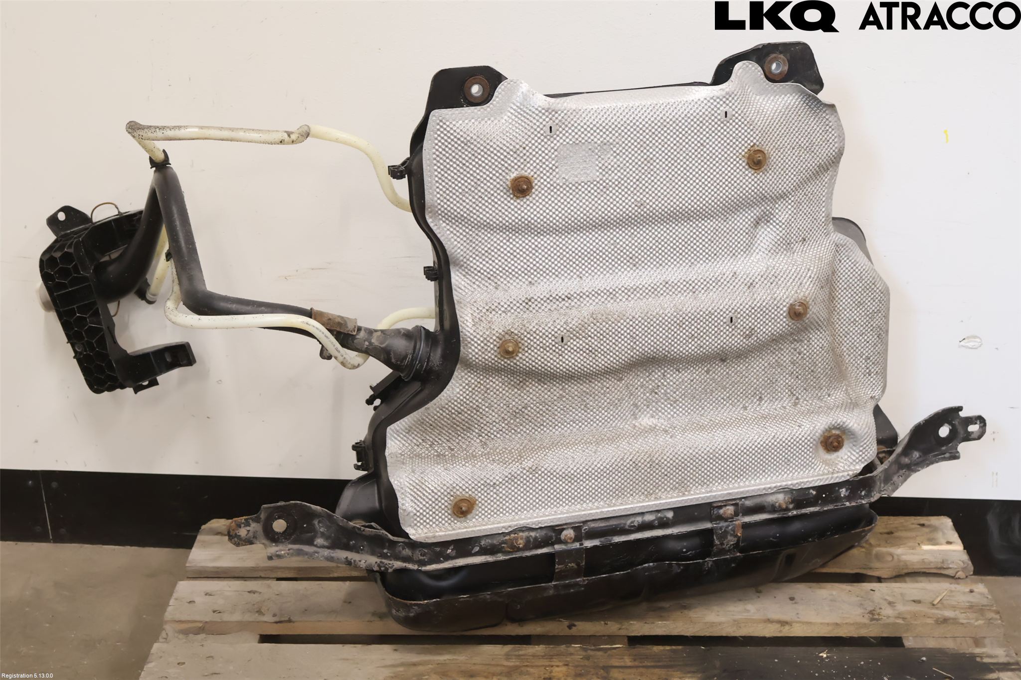Volkswagen VW PASSAT 15-19 Drivstofftank