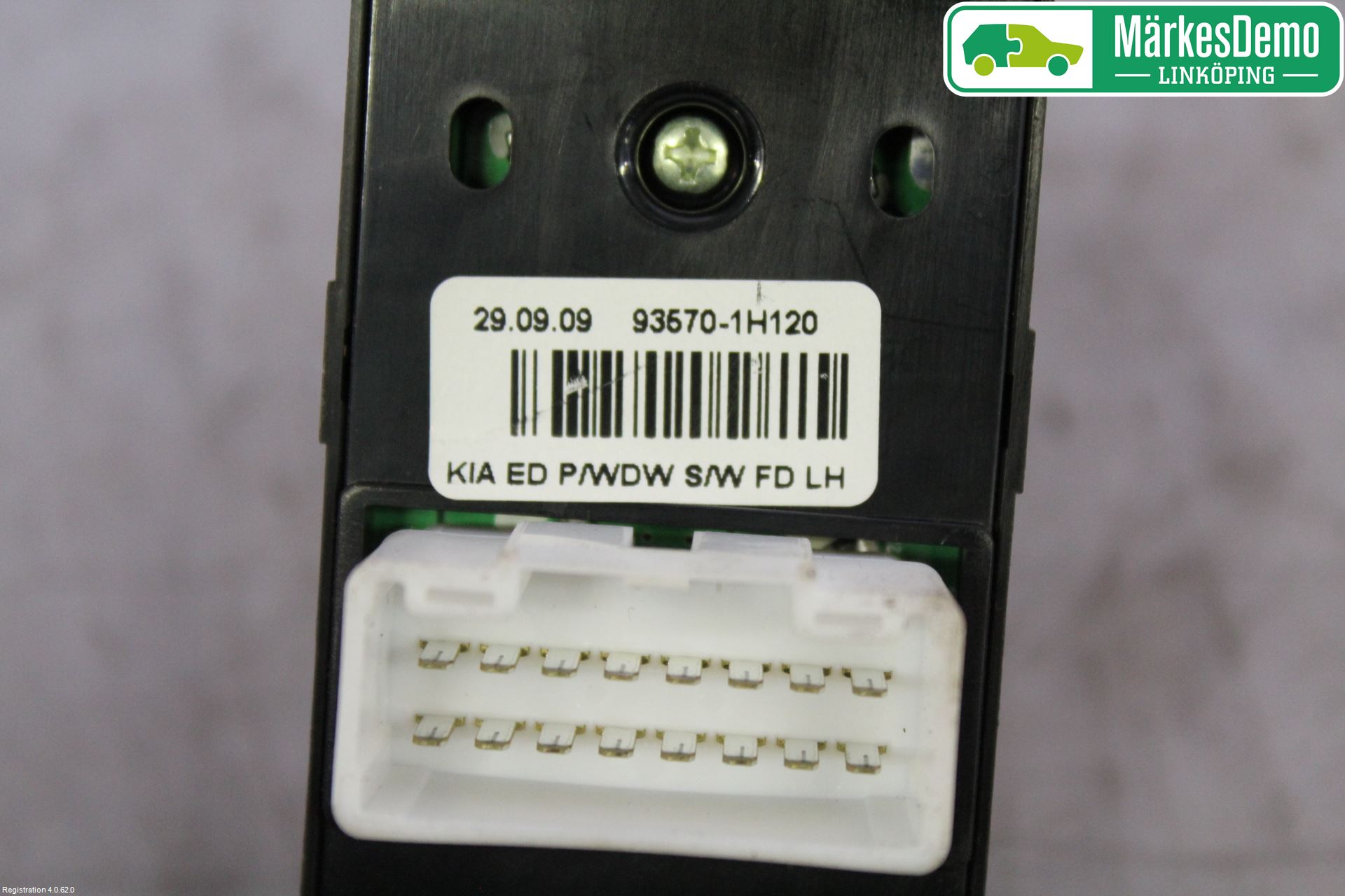 Kia CEED 06-12 Bryter Vindusheis