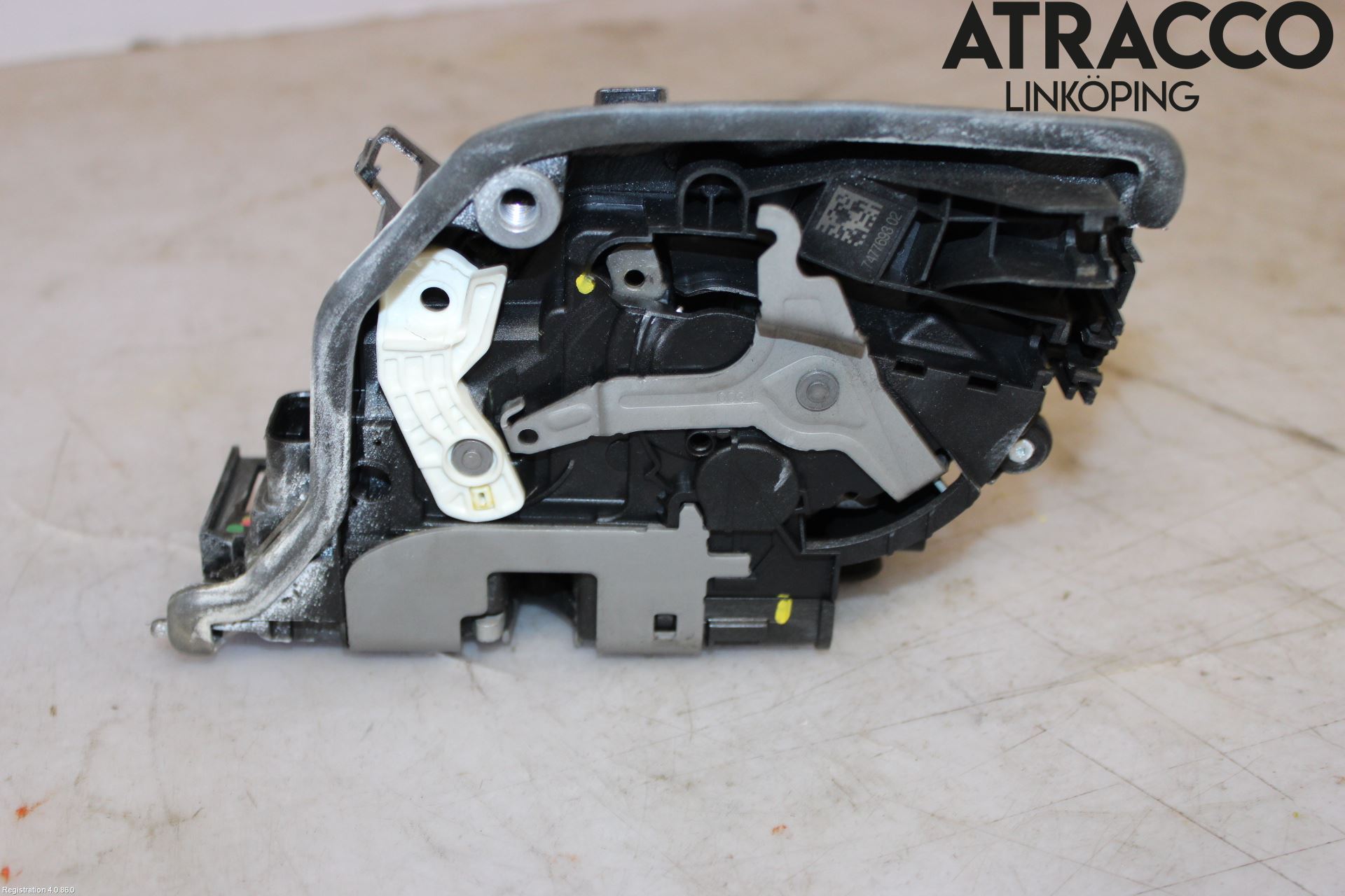 BMW 5 G30/G31/F90 17-23 Dørlås - Låsekasse