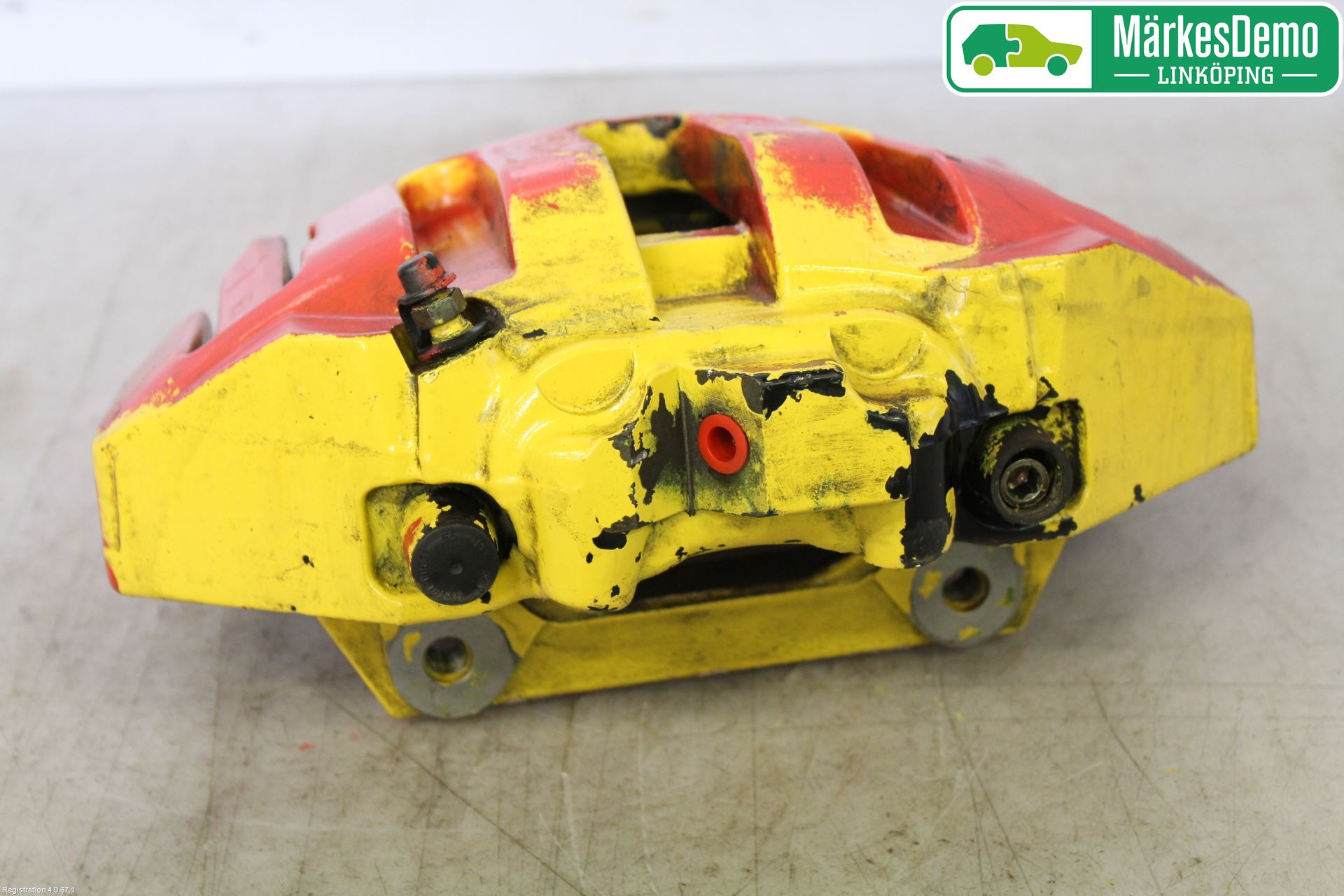 BMW 6 E63/64    02-10 Bremsecaliper Foran Høyre
