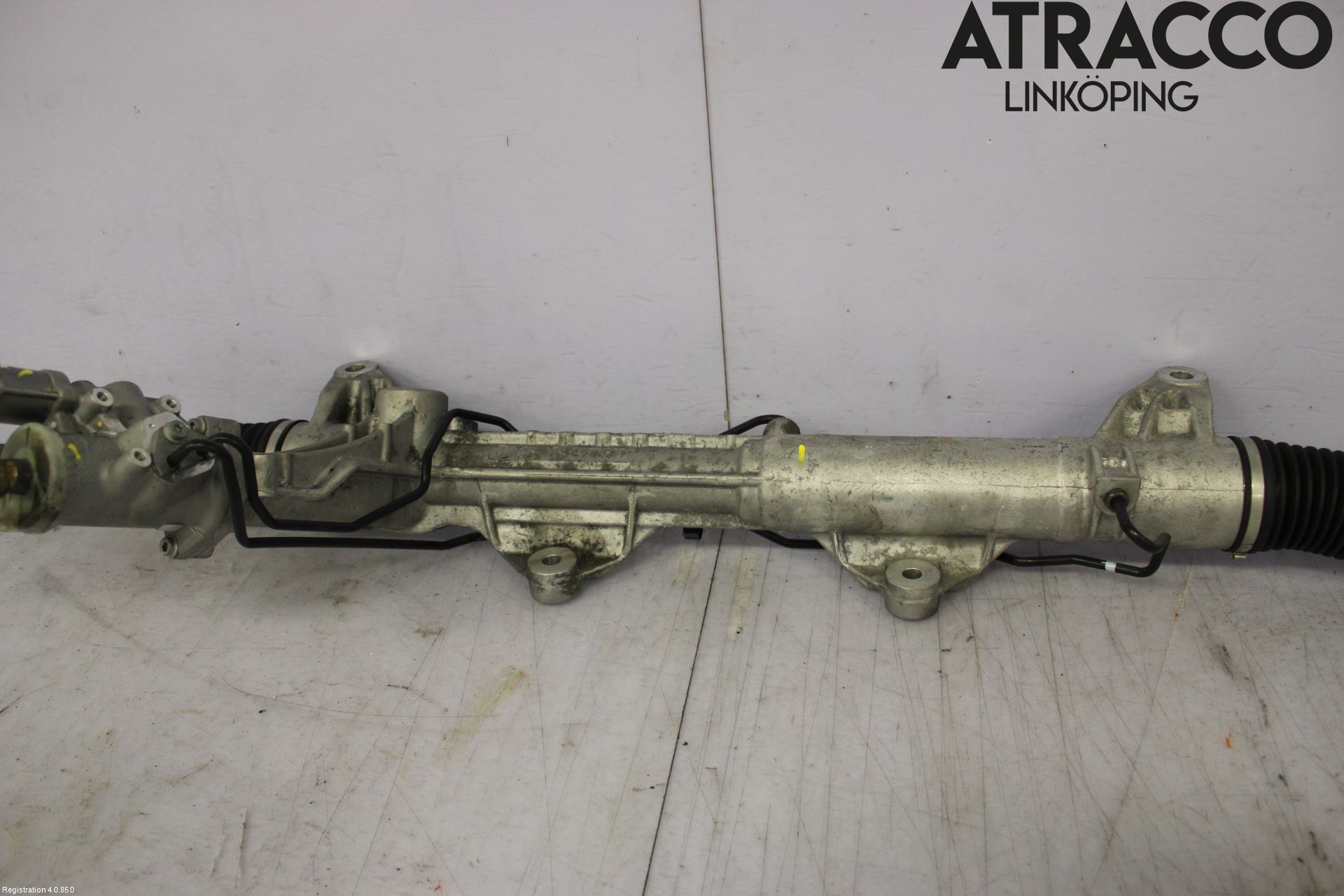 BMW 5 F10/F11/F18 09-17 Servo Snekke - Tannstang