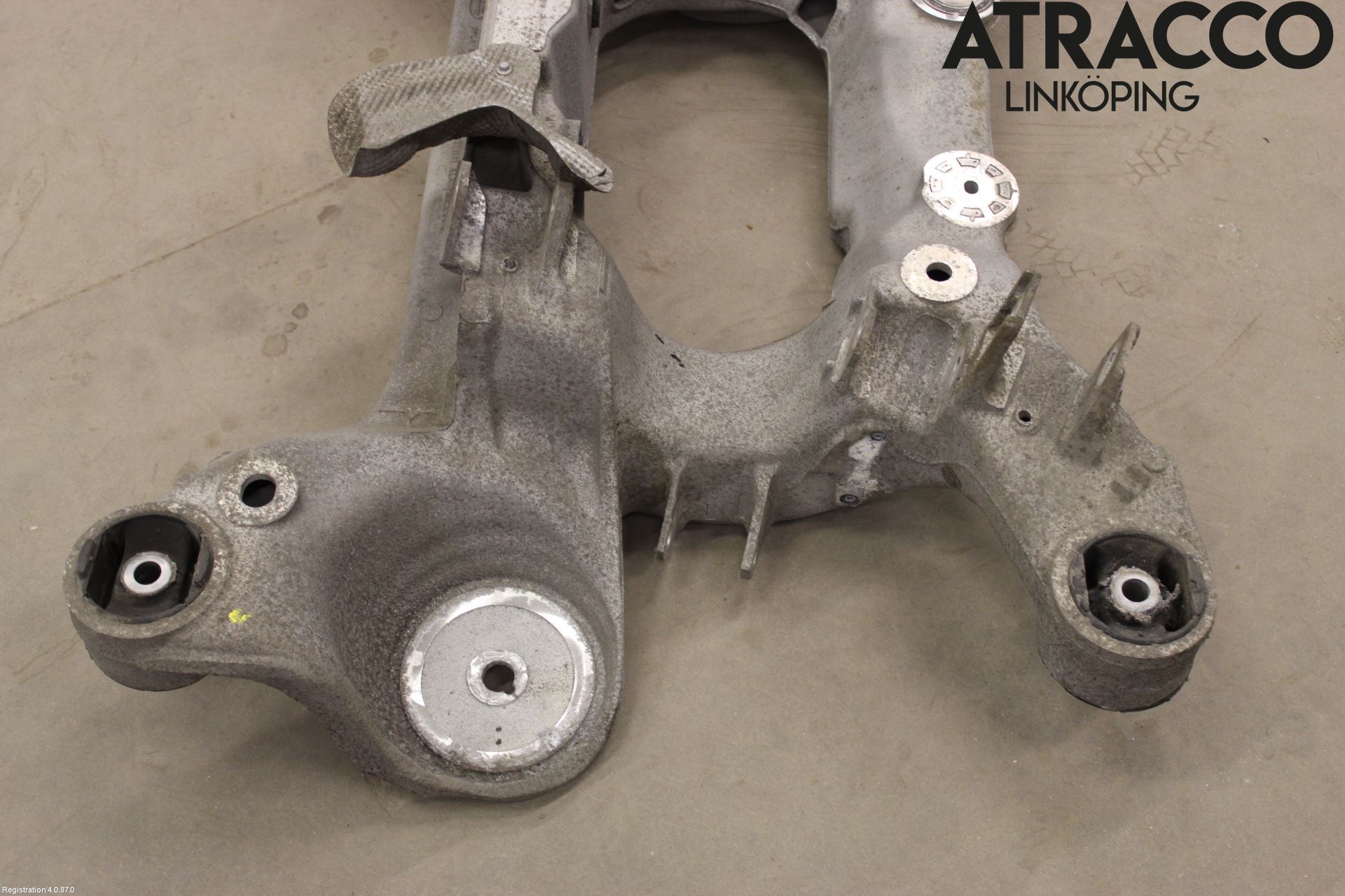 Landrover RANGE ROVER (L405) 13-21 Bakaksel Feste Travers-Ramme