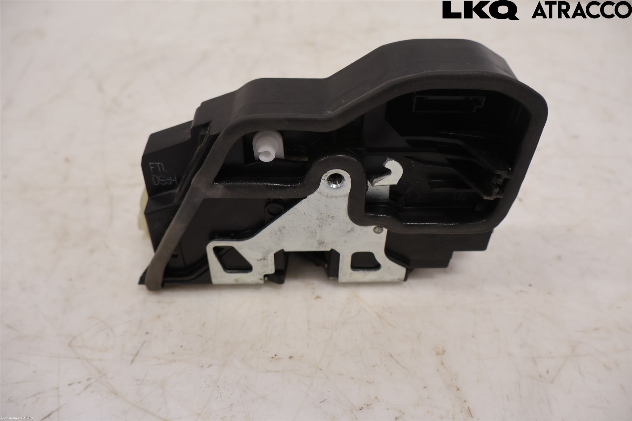 BMW 3 F30/F31/F80 12-19 Dørlås - Låsekasse