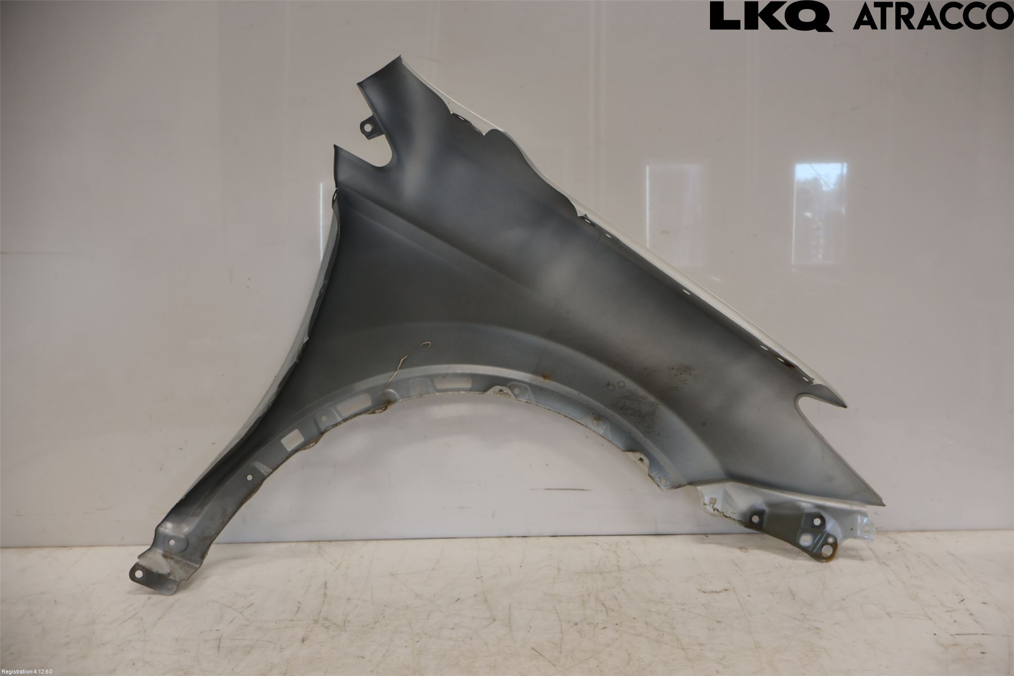 Toyota RAV4 13-18 Skjerm Foran Venstre