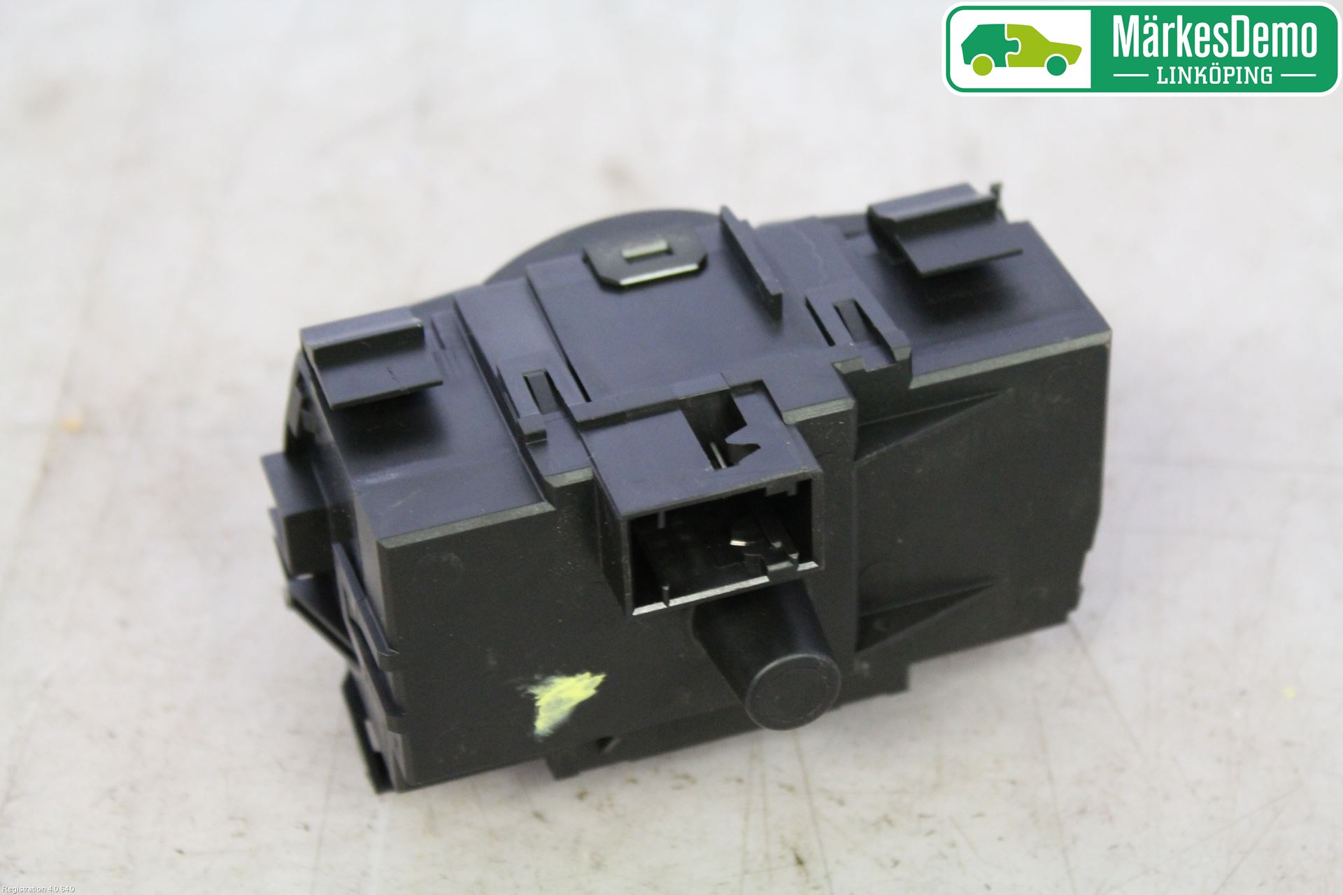 BMW 1 E87/81 5D/3D 03-11 Bryter Hovedlys