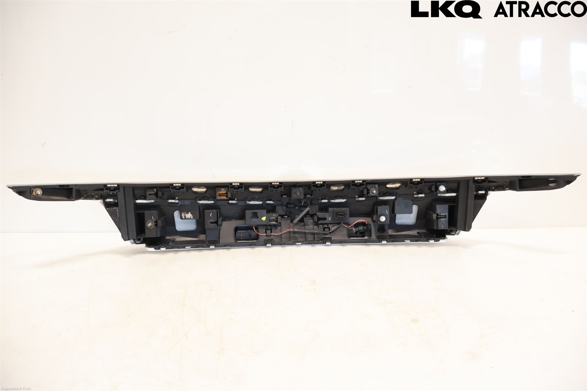 Opel INSIGNIA 09-16 Bakluke Handtak Ytre