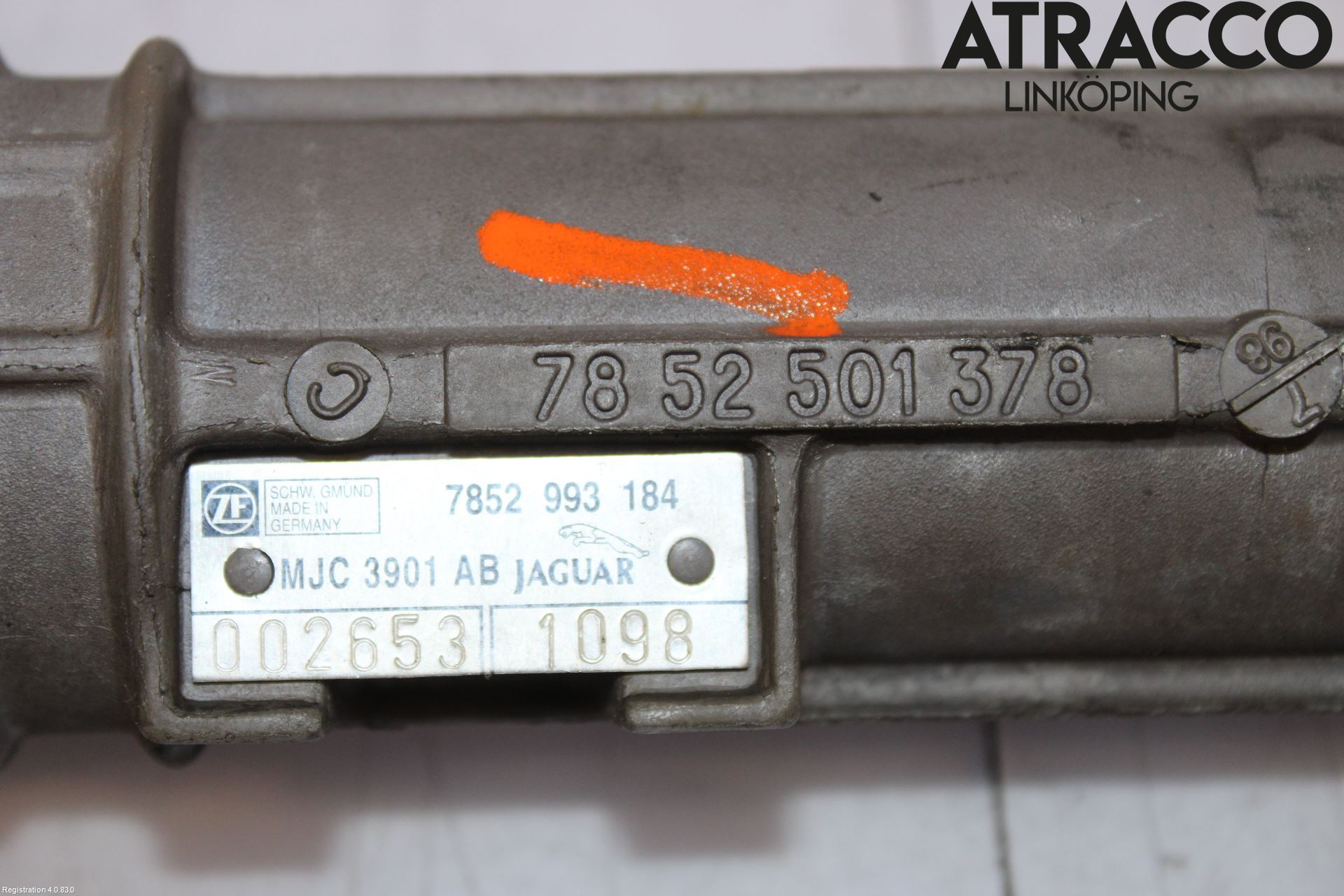 Jaguar XK8/XKR   96-06 Servo Snekke - Tannstang