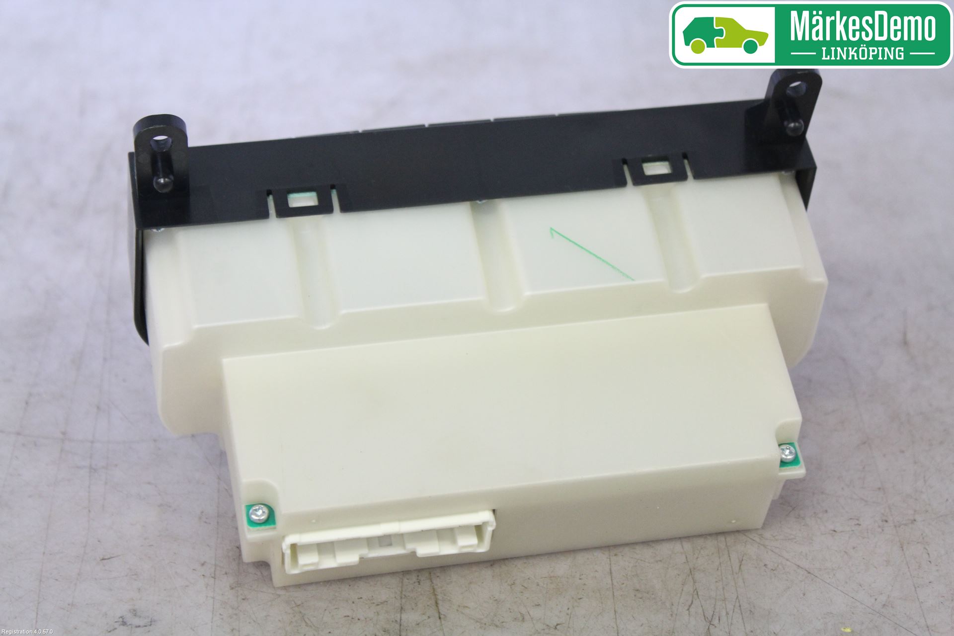 Nissan QASHQAI   07-10 Varme Ac Betjening-Display