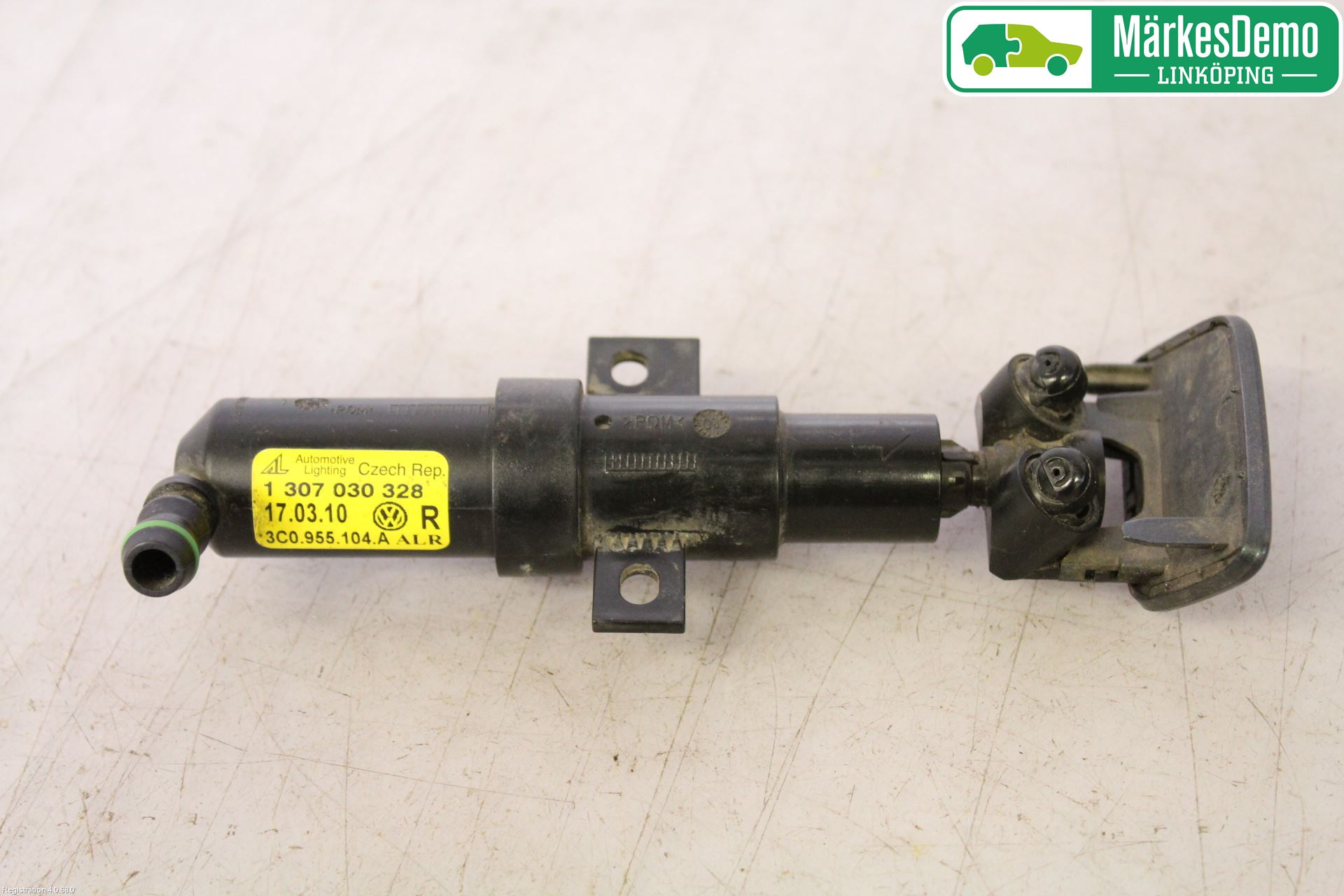 Volkswagen VW PASSAT 05-11 Spylerdyse Frontlykter