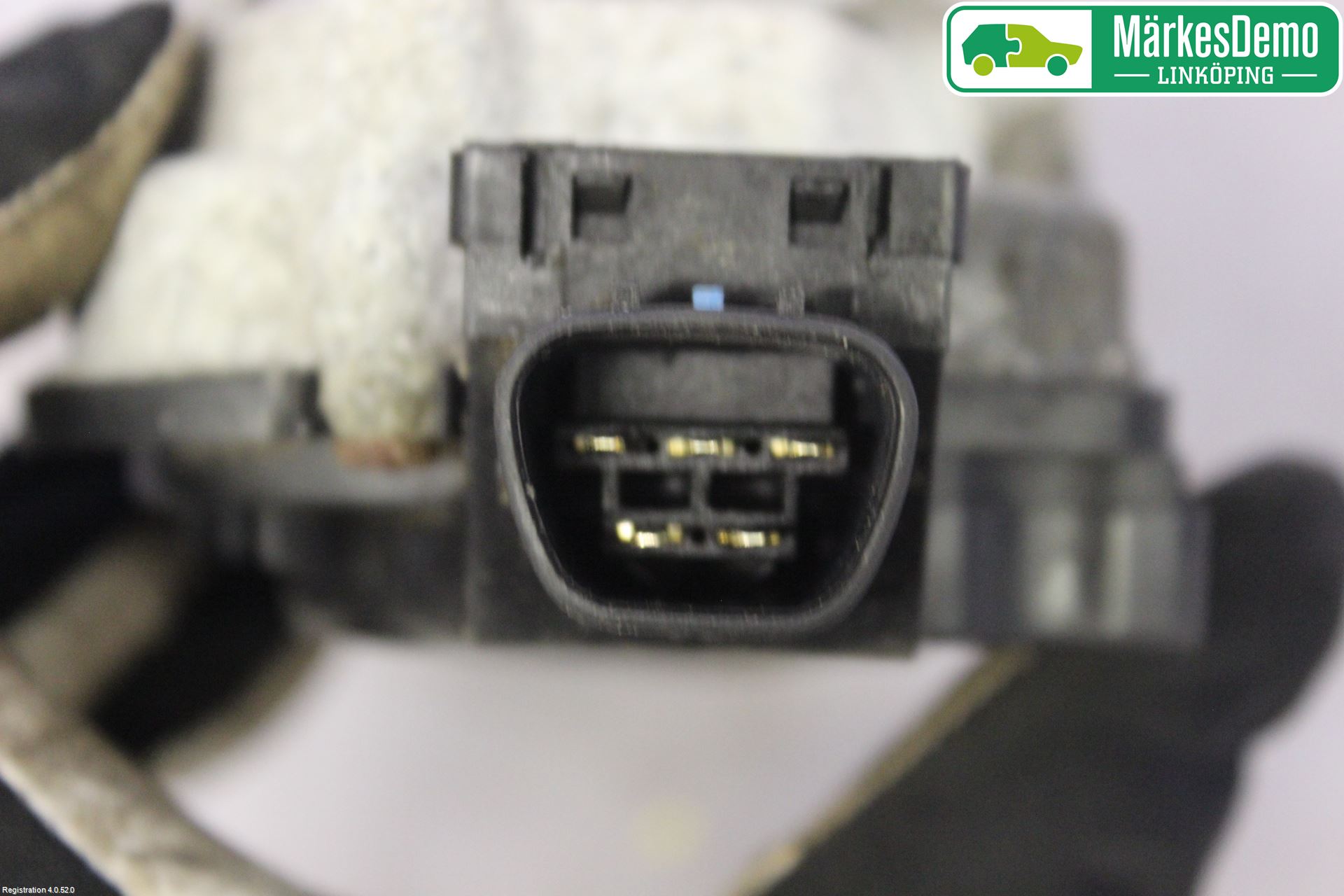 Mitsubishi COLT   04-08 Viskermotor Frontrute