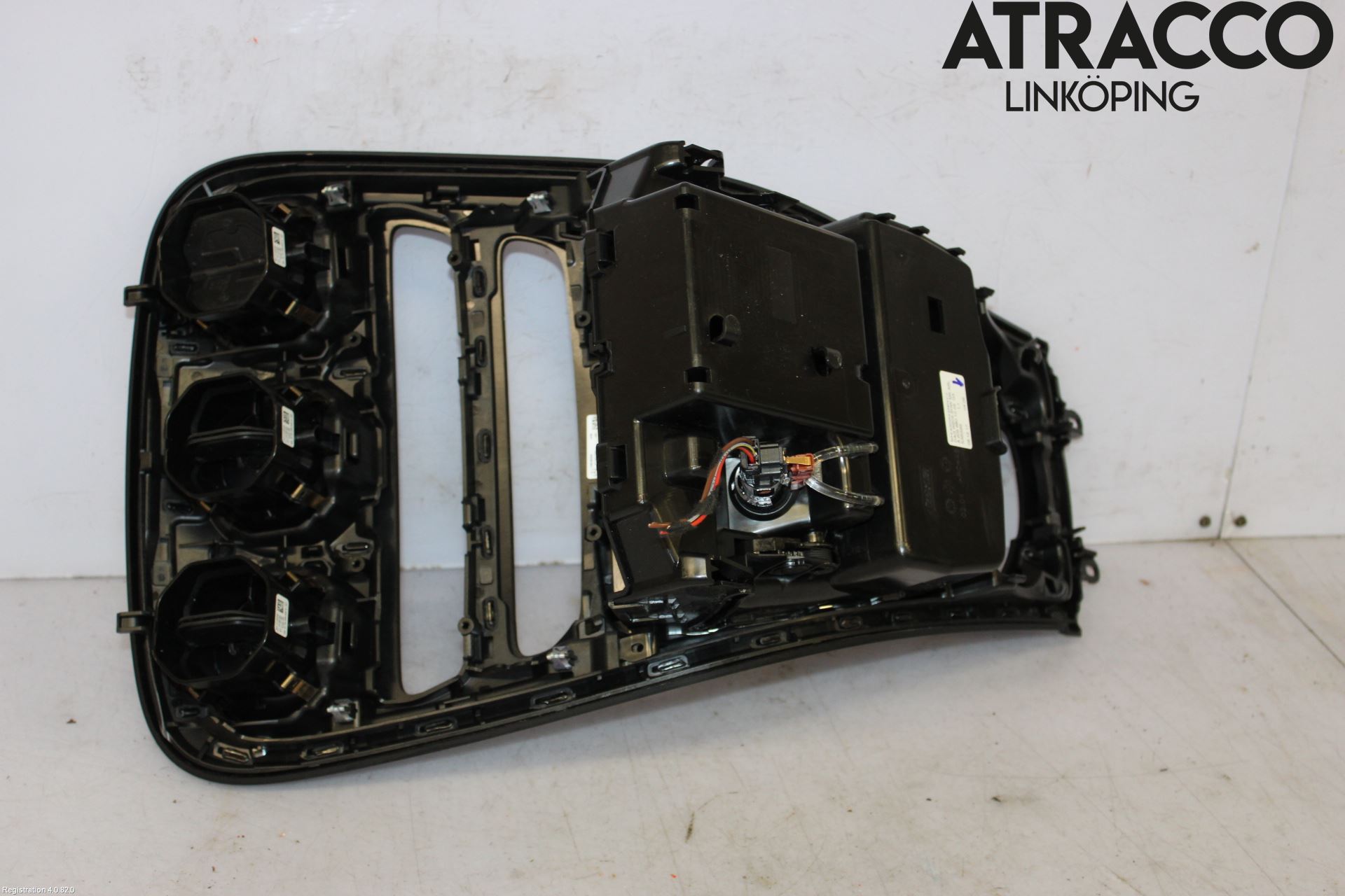Mercedes-Benz MB C-KLASS (W205) 14-21 Instrumentkonsoll Midt