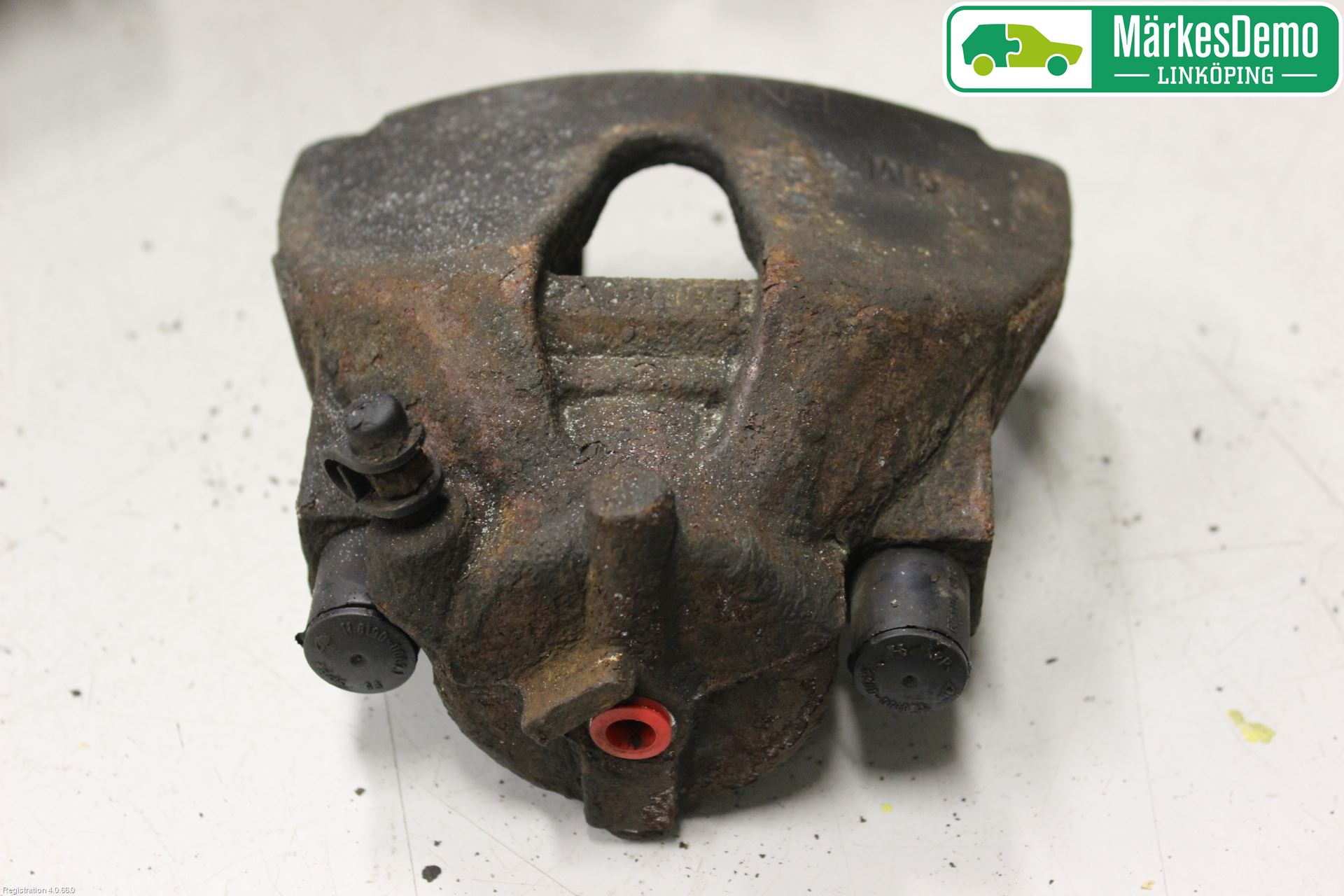 Saab 9-5     06-10 Bremsecaliper Foran Venstre