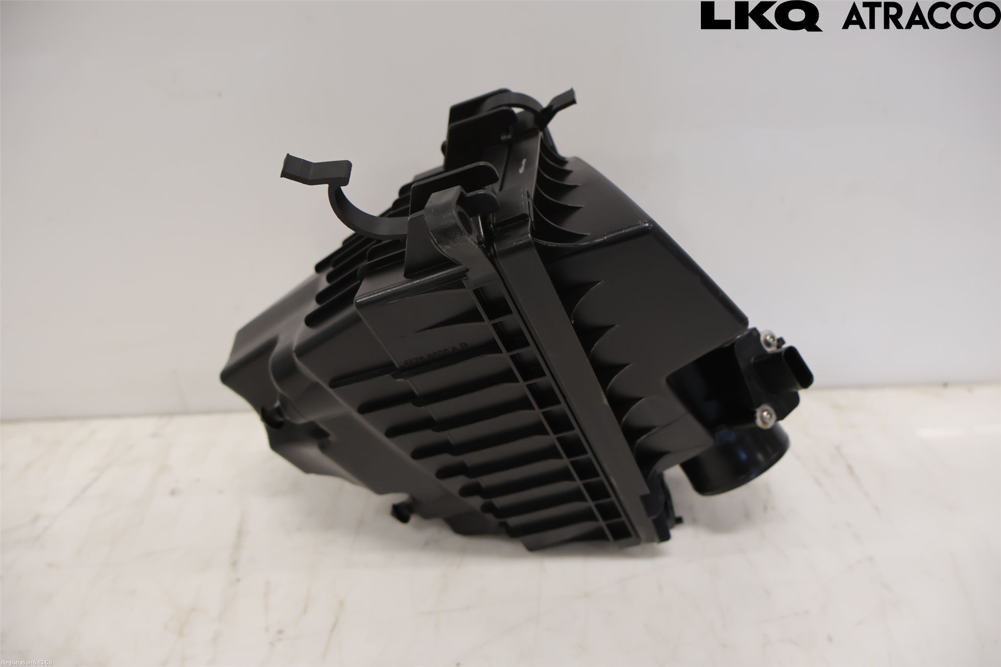 Ford TRANSIT/TOURNEO COURIER 13-23 Luftfilter Boks
