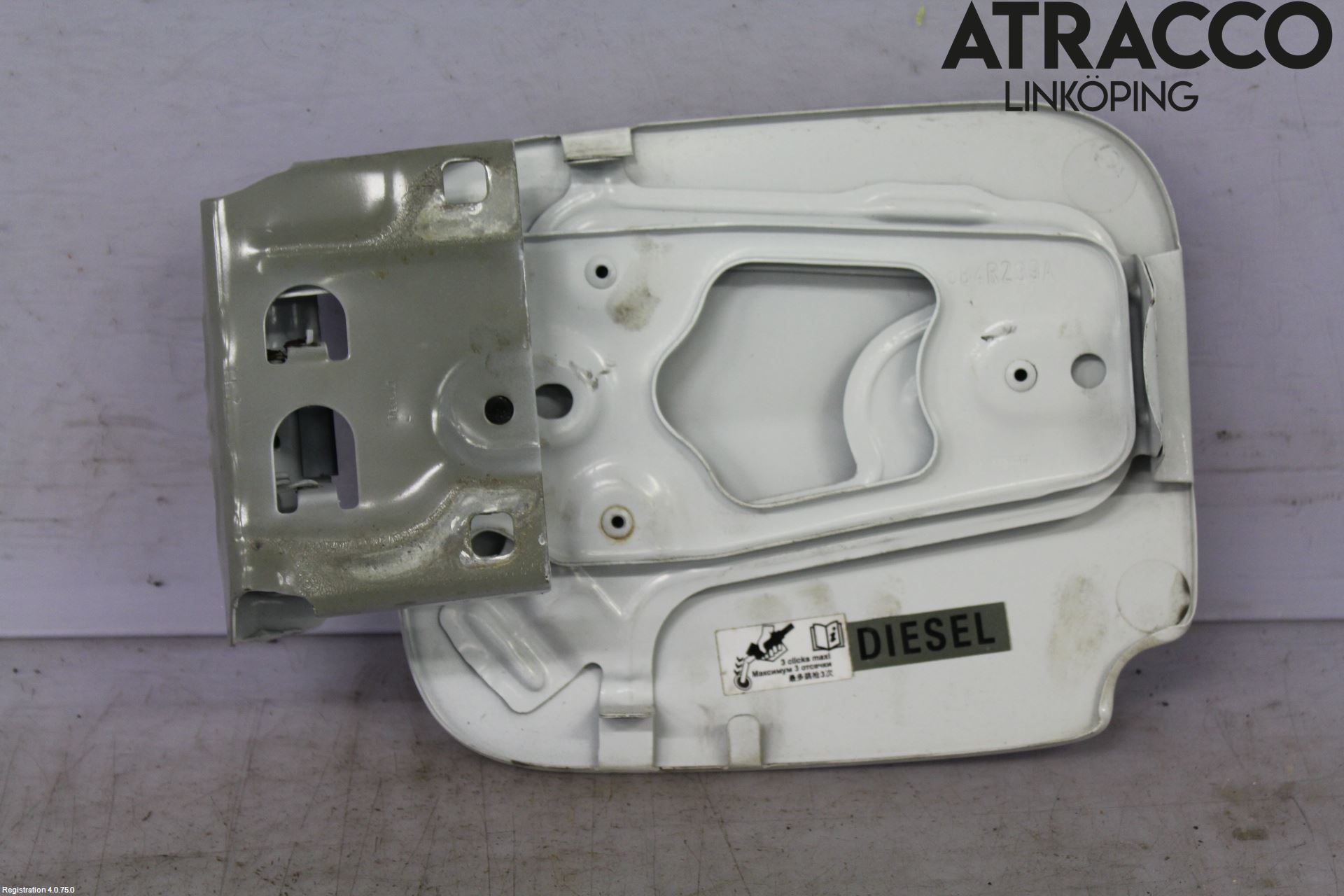 Dacia DUSTER 10-17 Drivstoff Tankluke