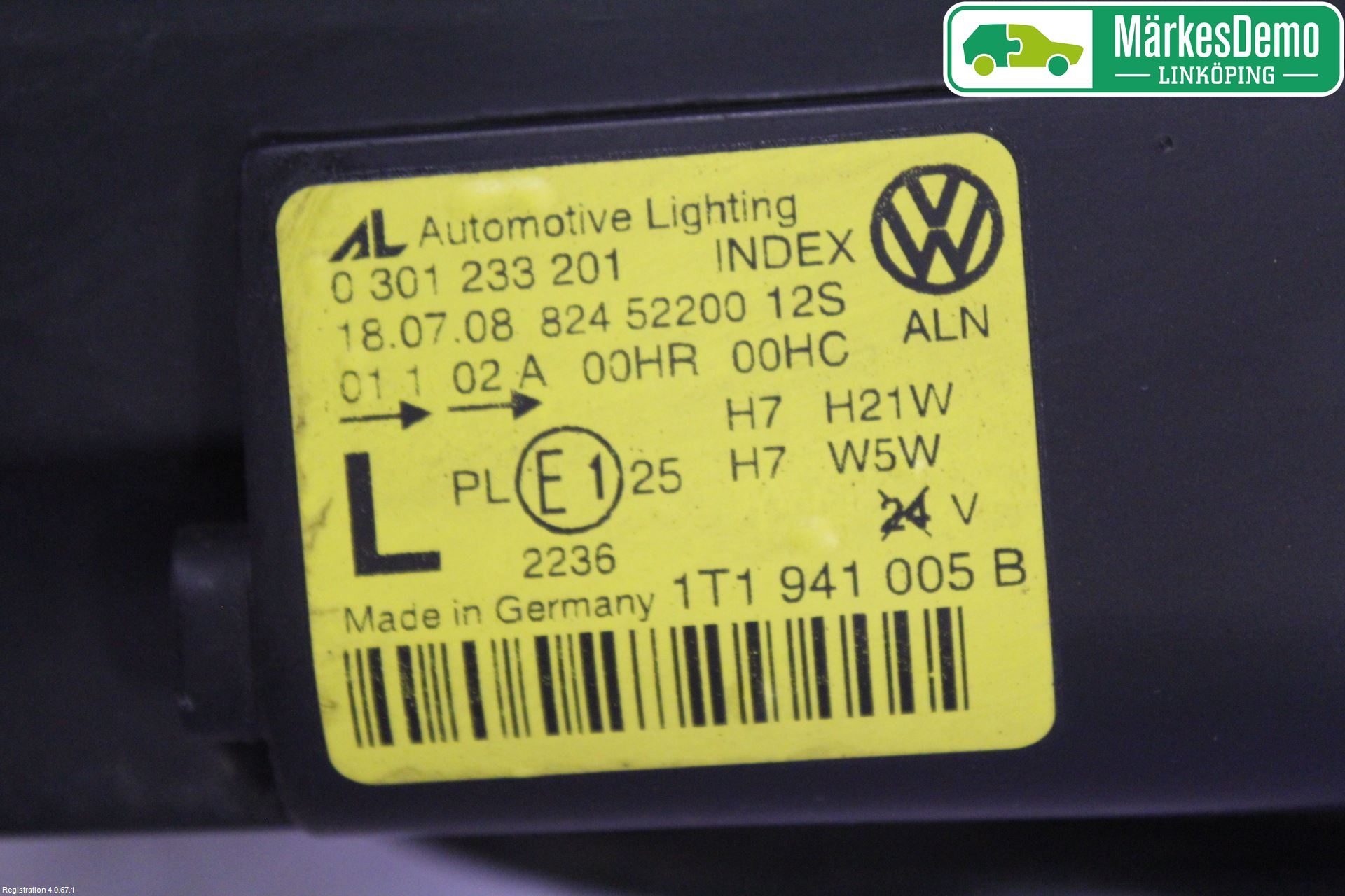 Volkswagen VW TOURAN 03-10 Frontlykt Venstre