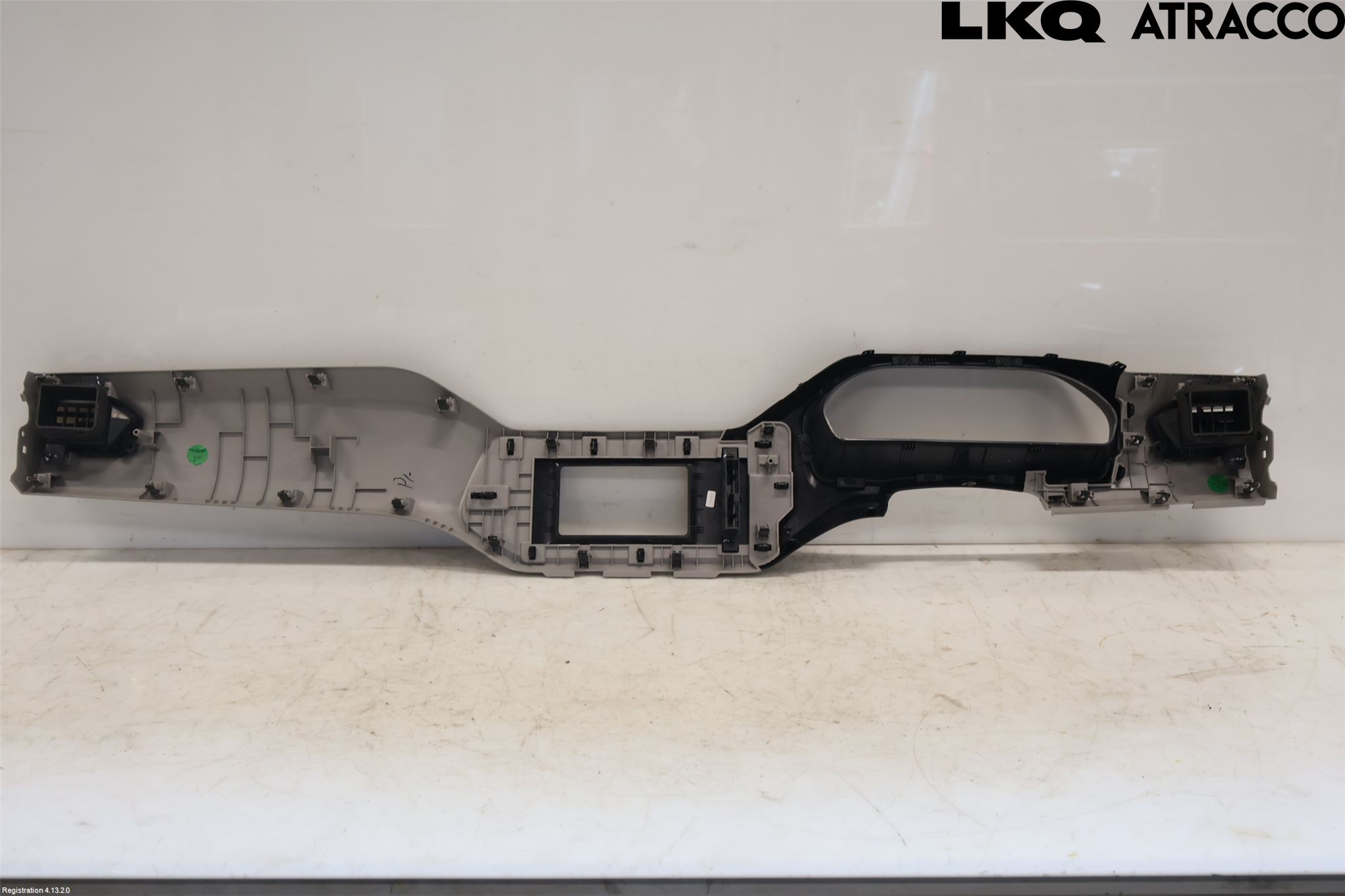 Maxus E-DELIVER3 EV30 20- Innr Dekor Instrbord