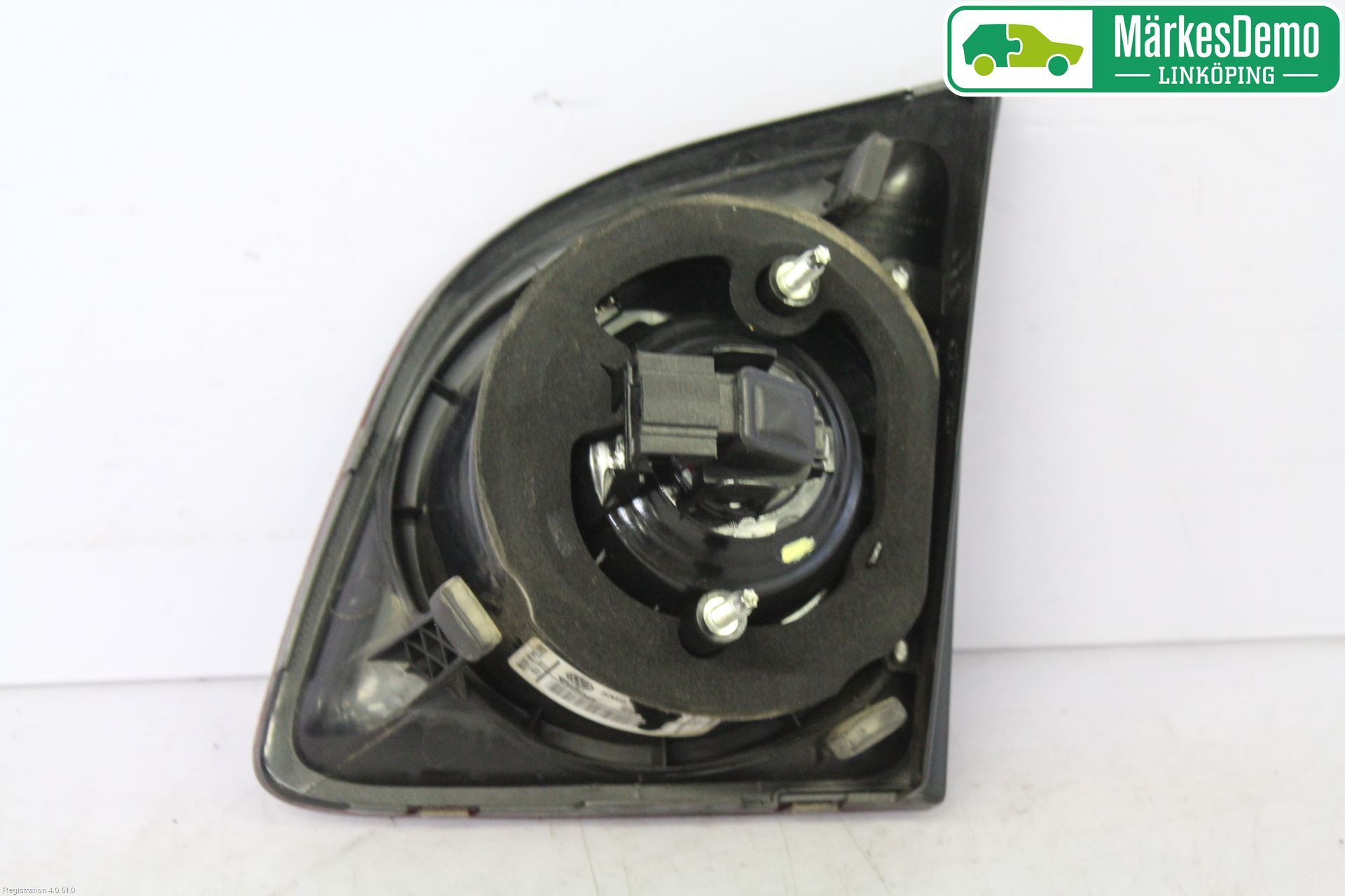 Volkswagen VW GOLF PLUS/CROSS GOLF 04-14 Baklykt Venstre  På Luke(Indre