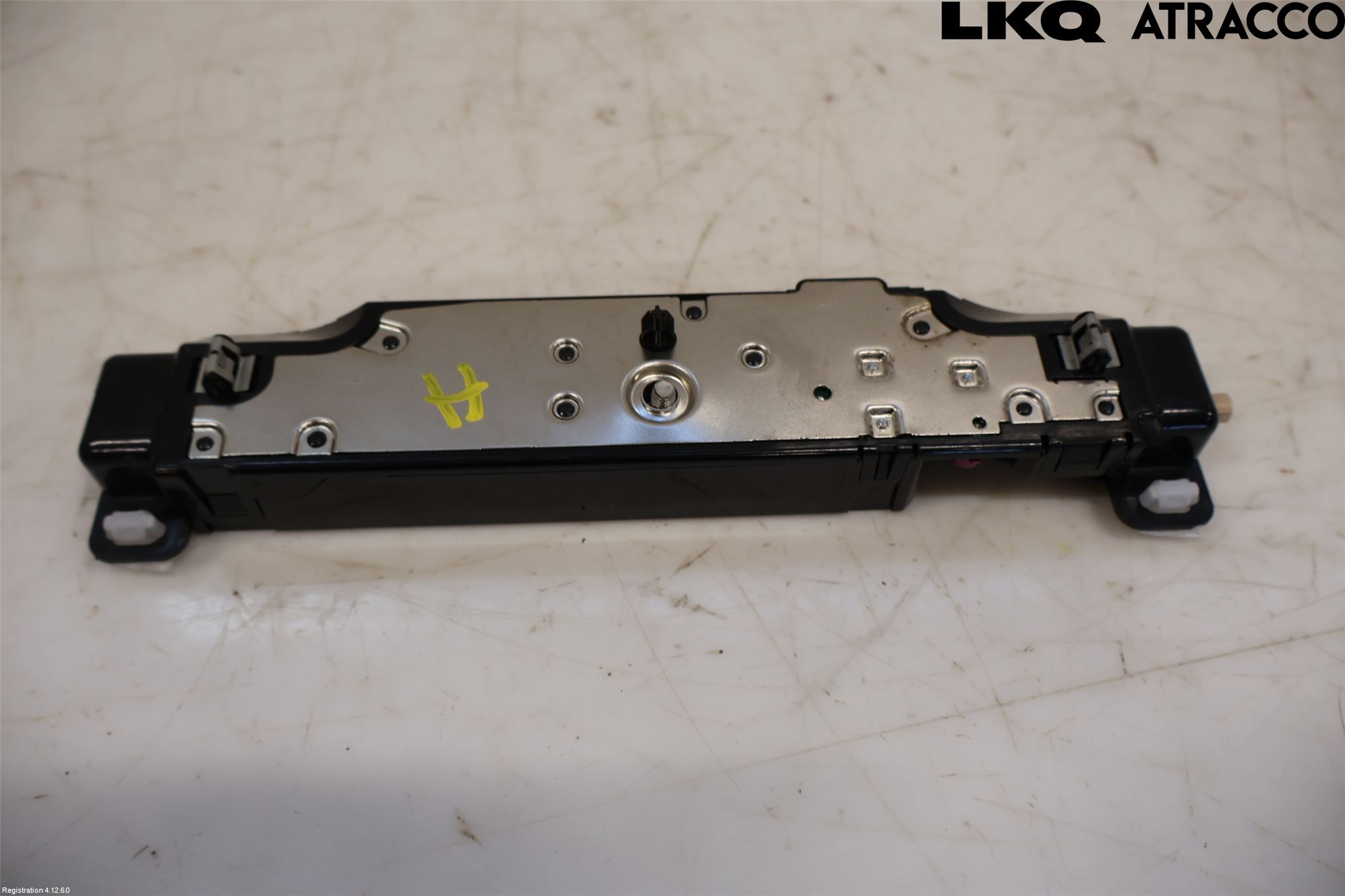 Tesla MODEL Y 21- Stereo Antenne Radio-Tv