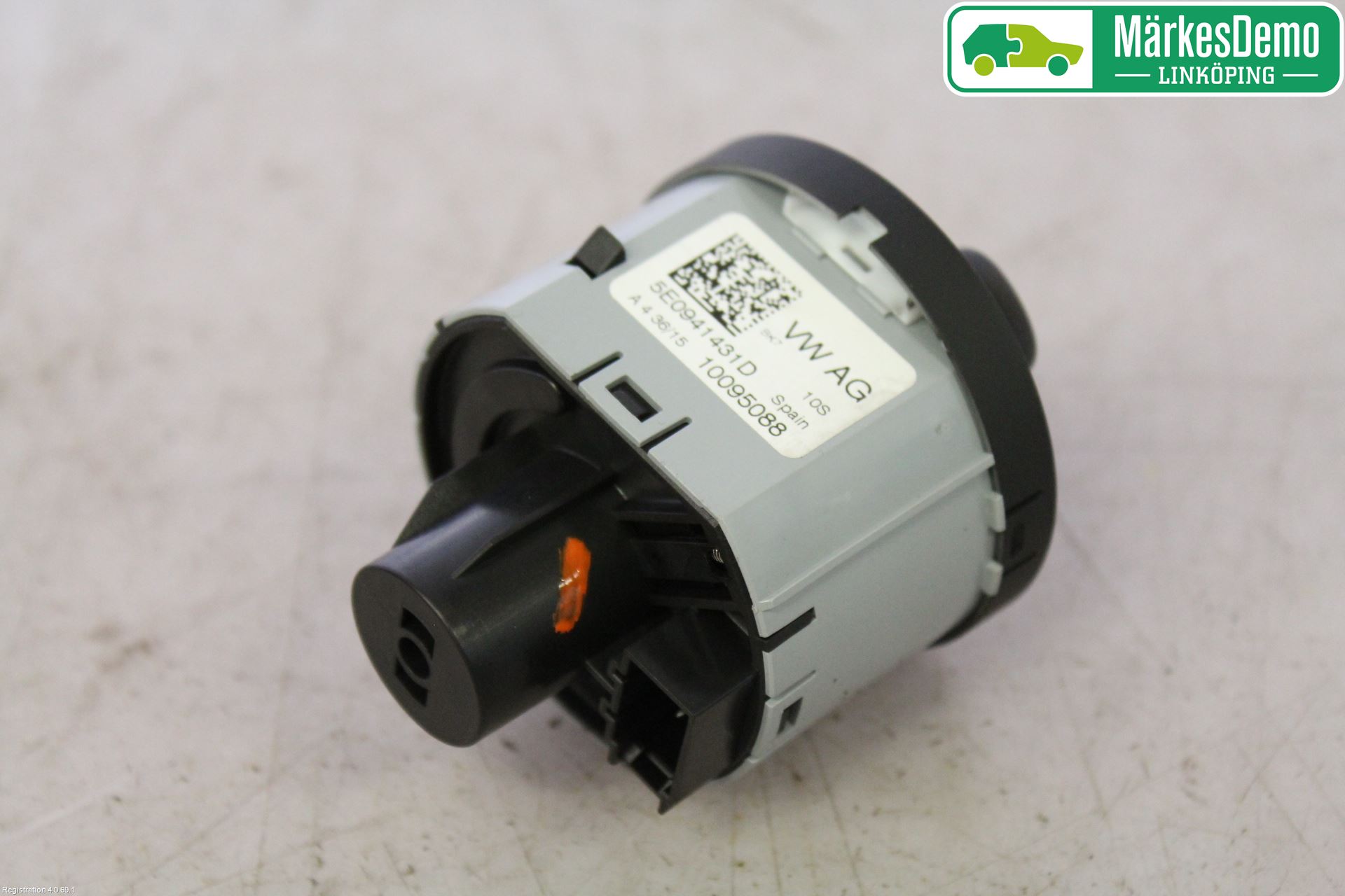 Skoda FABIA 15-21 Bryter Hovedlys