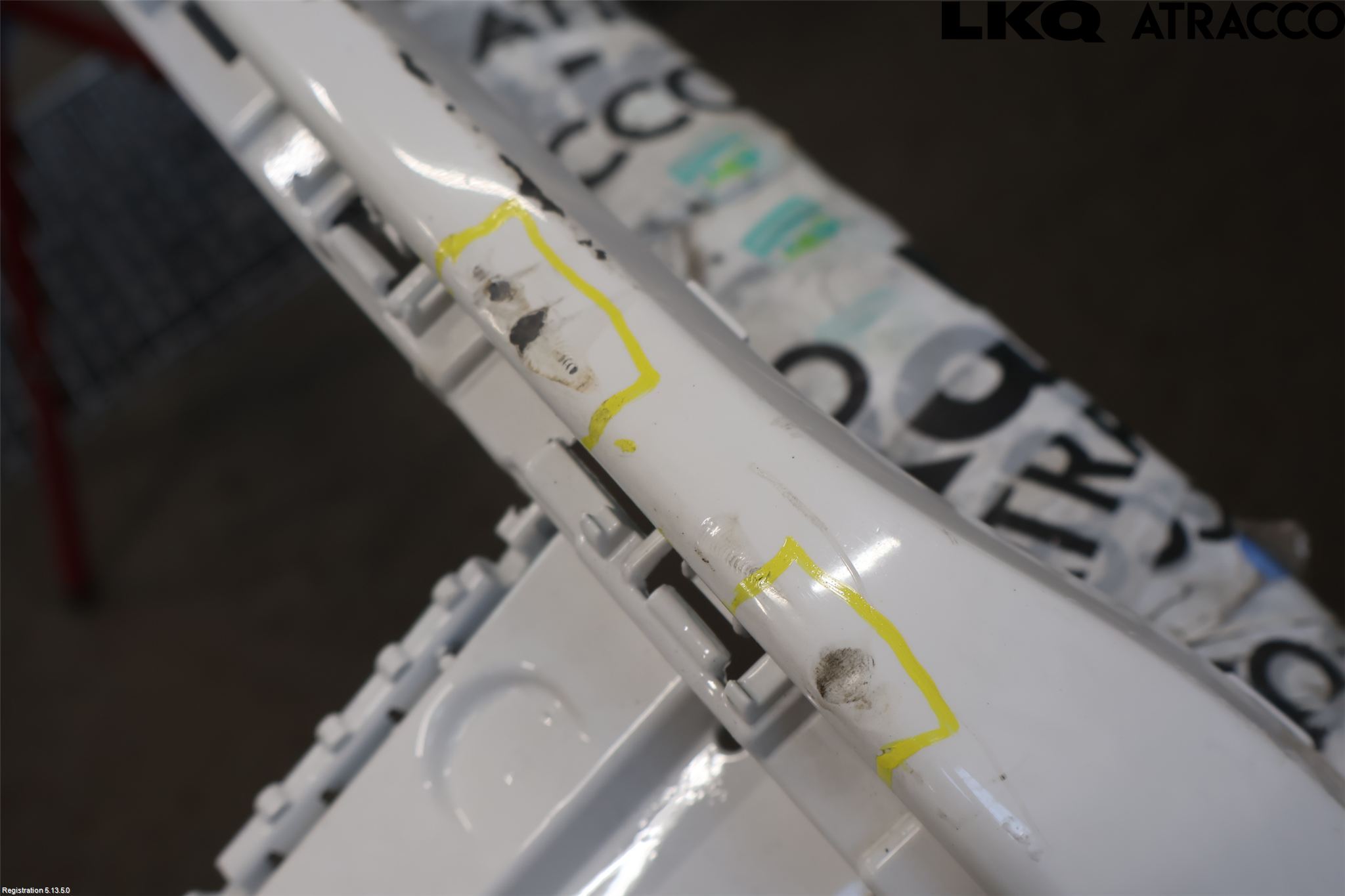 Volkswagen VW PASSAT 11-14 Støtfanger Foran Plastdeksel