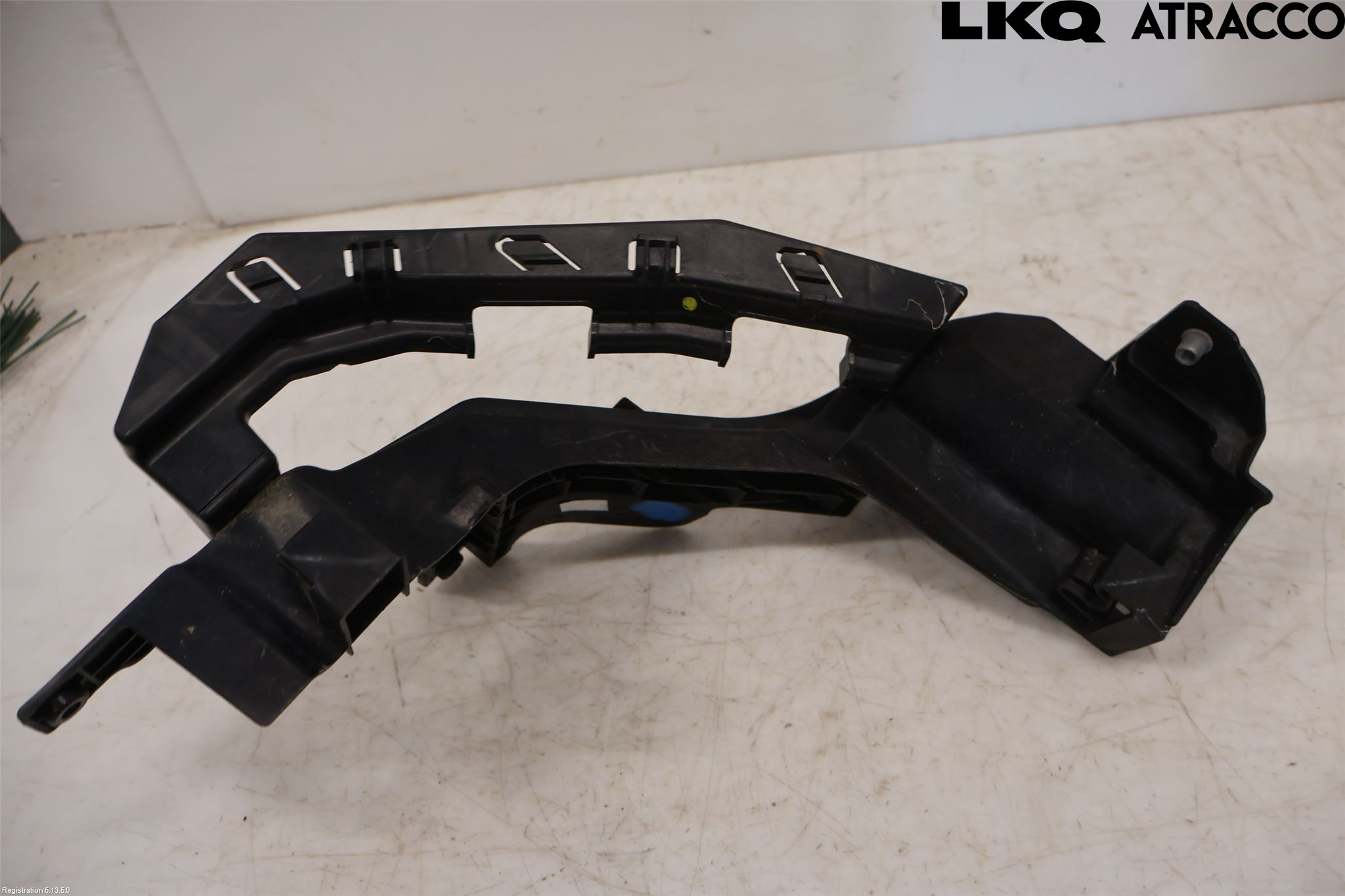 Hyundai i30 GD 13-17 Frontlykt Holder-Feste