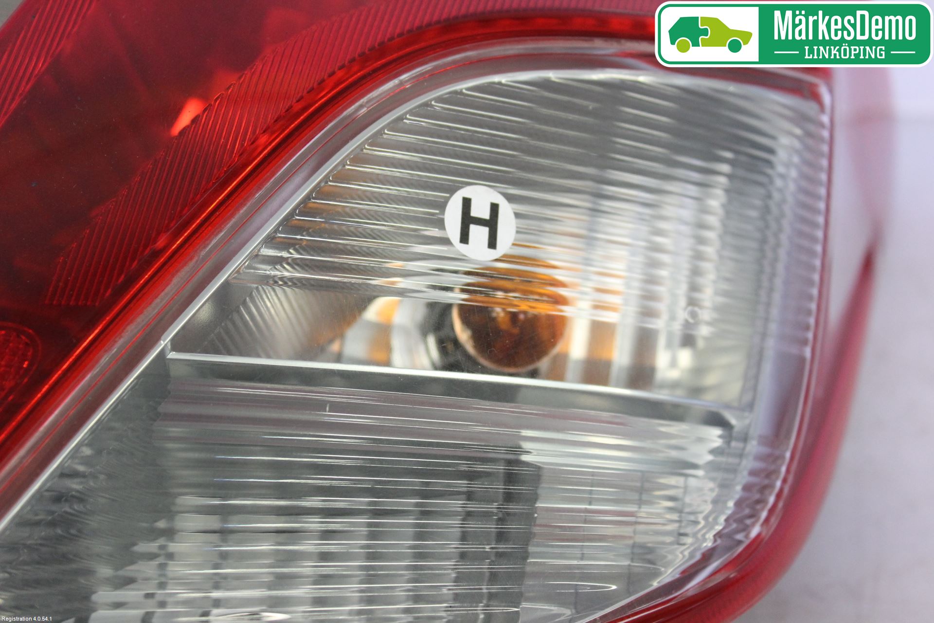 Toyota YARIS XP130 12-14 Baklykt Høyre