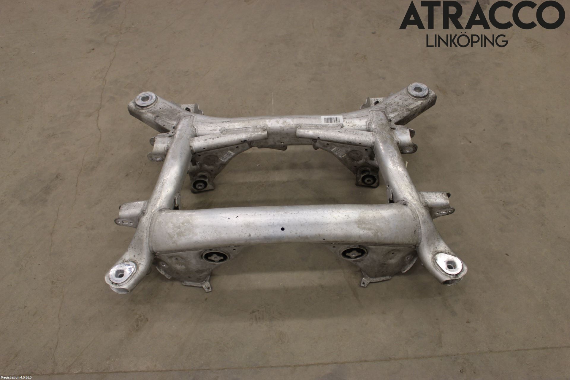 BMW 5 F10/F11/F18 09-17 Bakaksel Feste Travers-Ramme