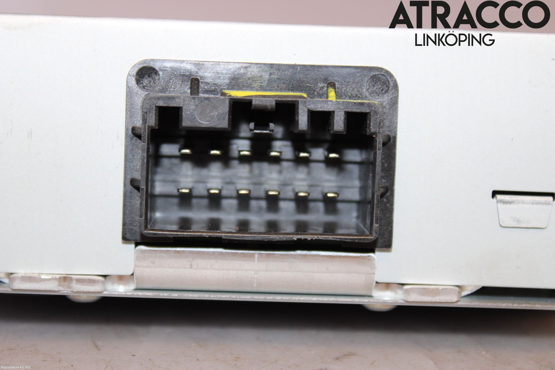 Ford RANGER EU 12-23 Inverter 12-)220V