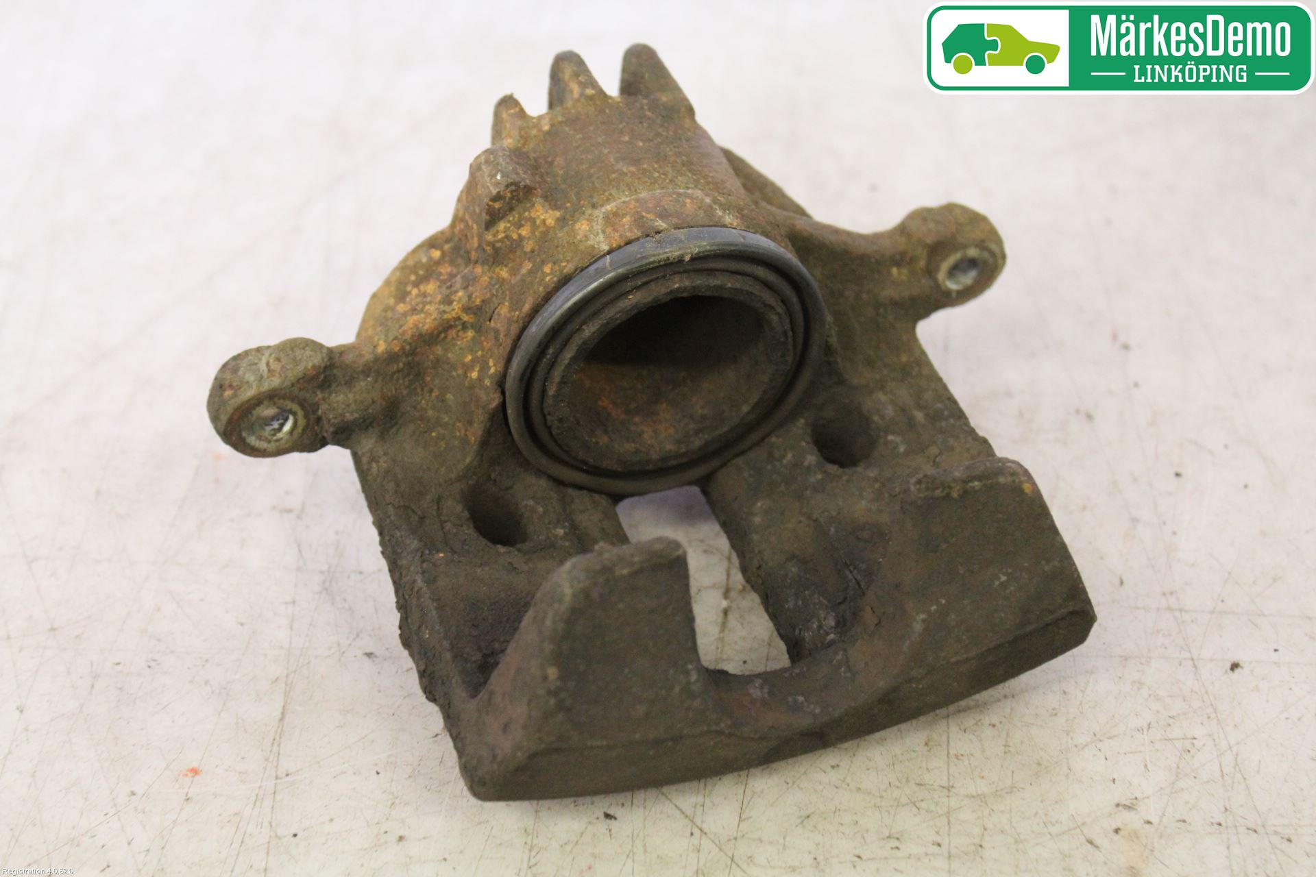 Mitsubishi CARISMA 00-04 Bremsecaliper Foran Venstre
