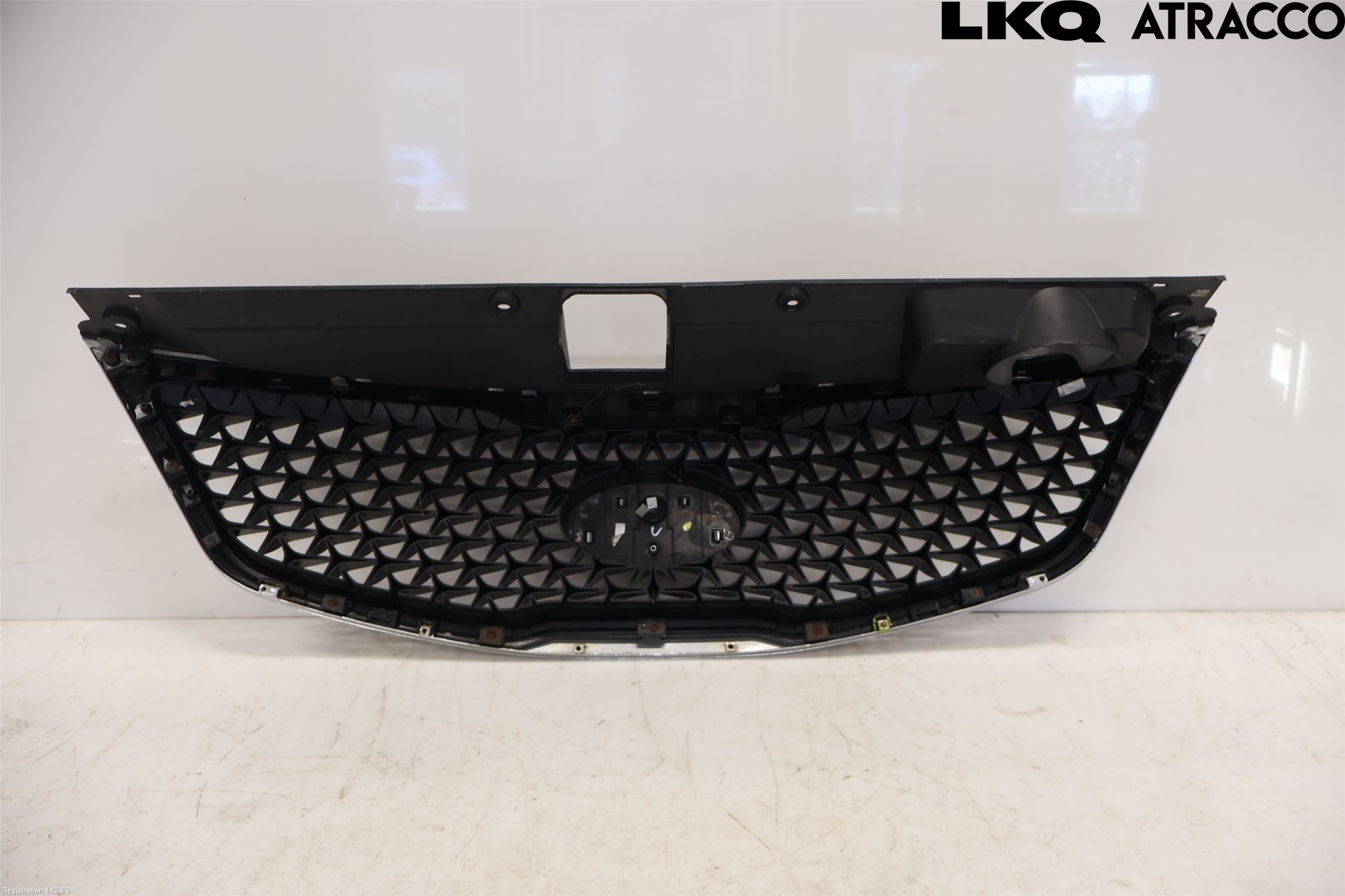 Kia SPORTAGE (SL) 11-15 Grill Komplett