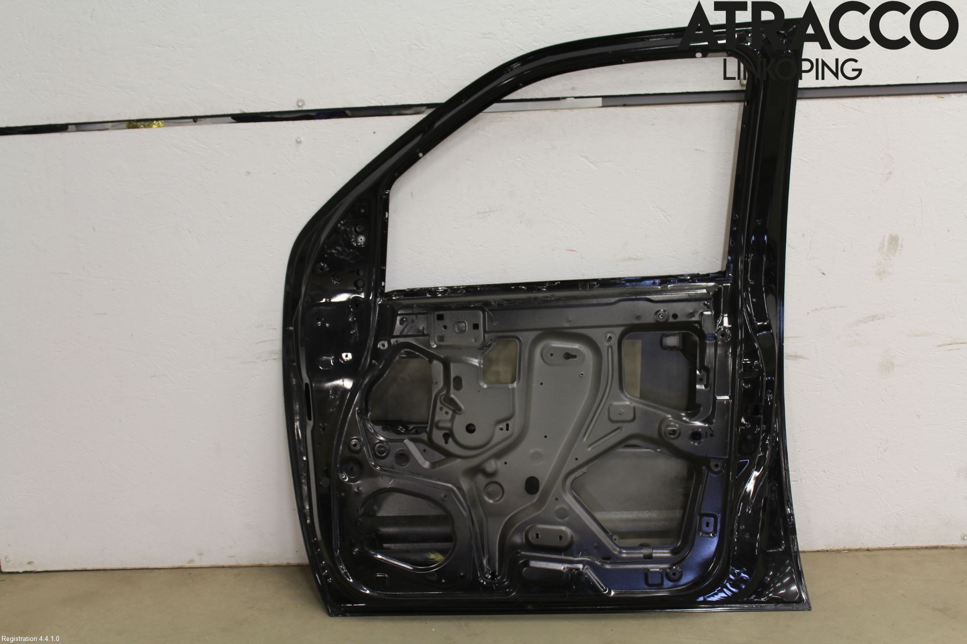 Nissan NAVARA 05-16 Dør 4D Foran Høyre