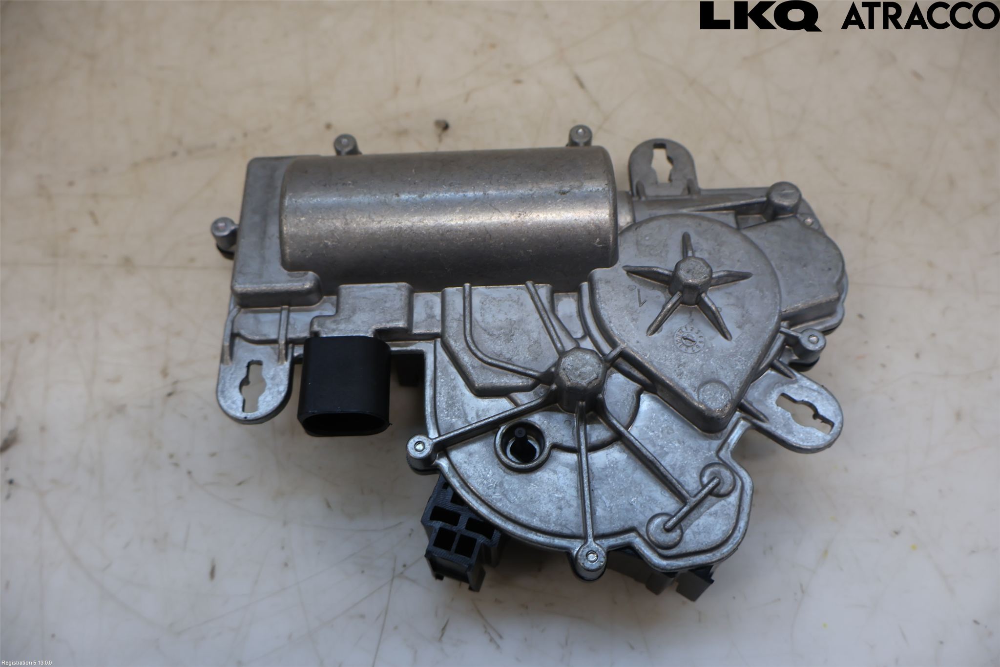 Volkswagen VW PASSAT 15-19 Baklukeåpner Automatisk