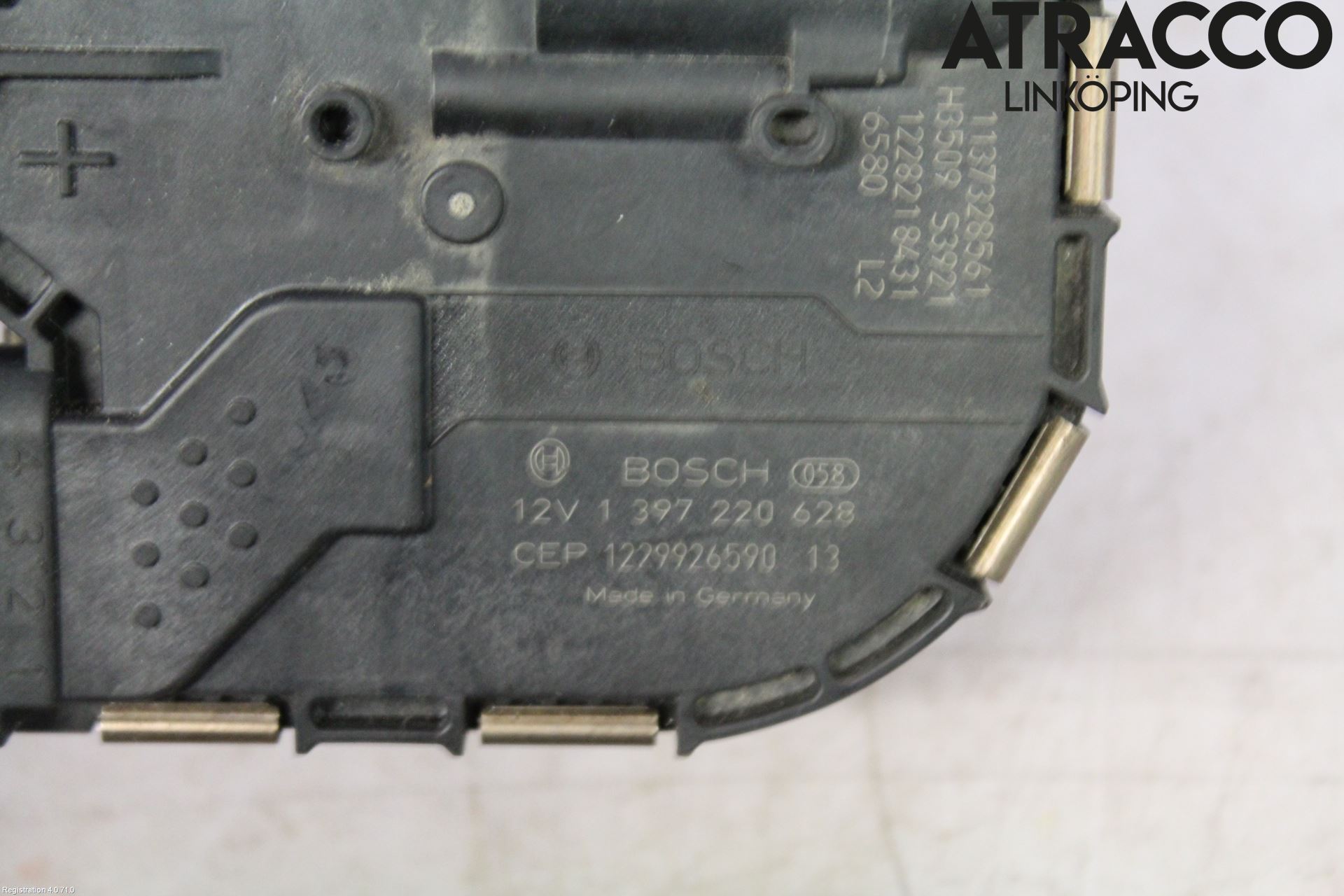 Volvo V40 12-19 Viskermotor Frontrute