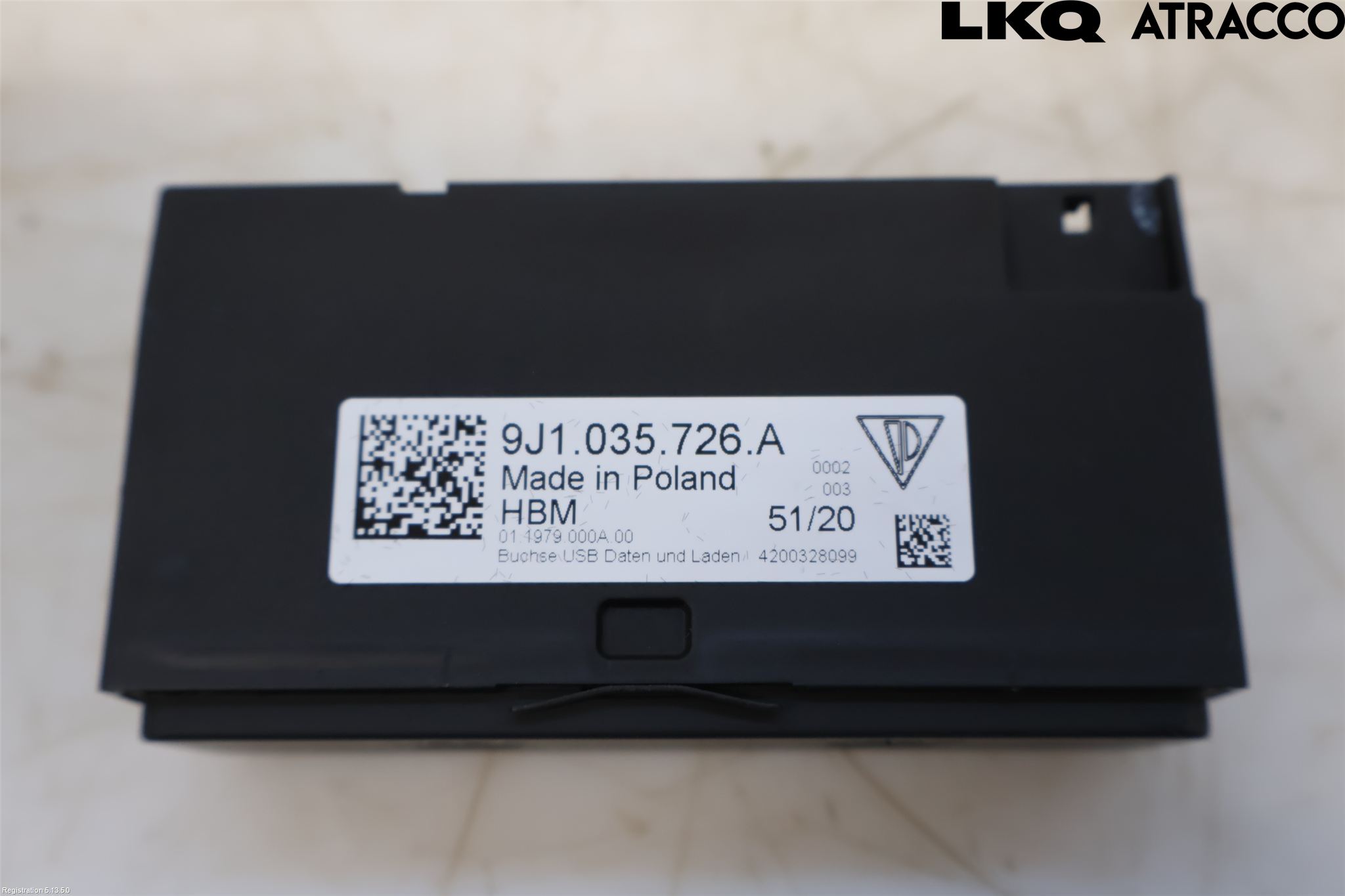 Porsche TAYCAN 20- Usb Connection