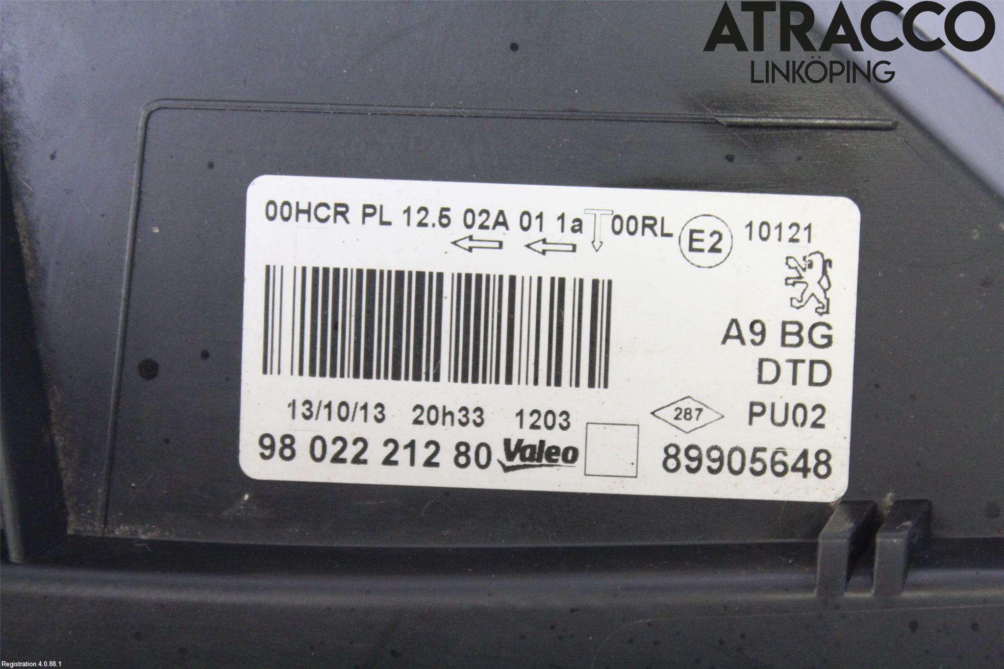 Peugeot 208 12-15 Frontlykt Høyre