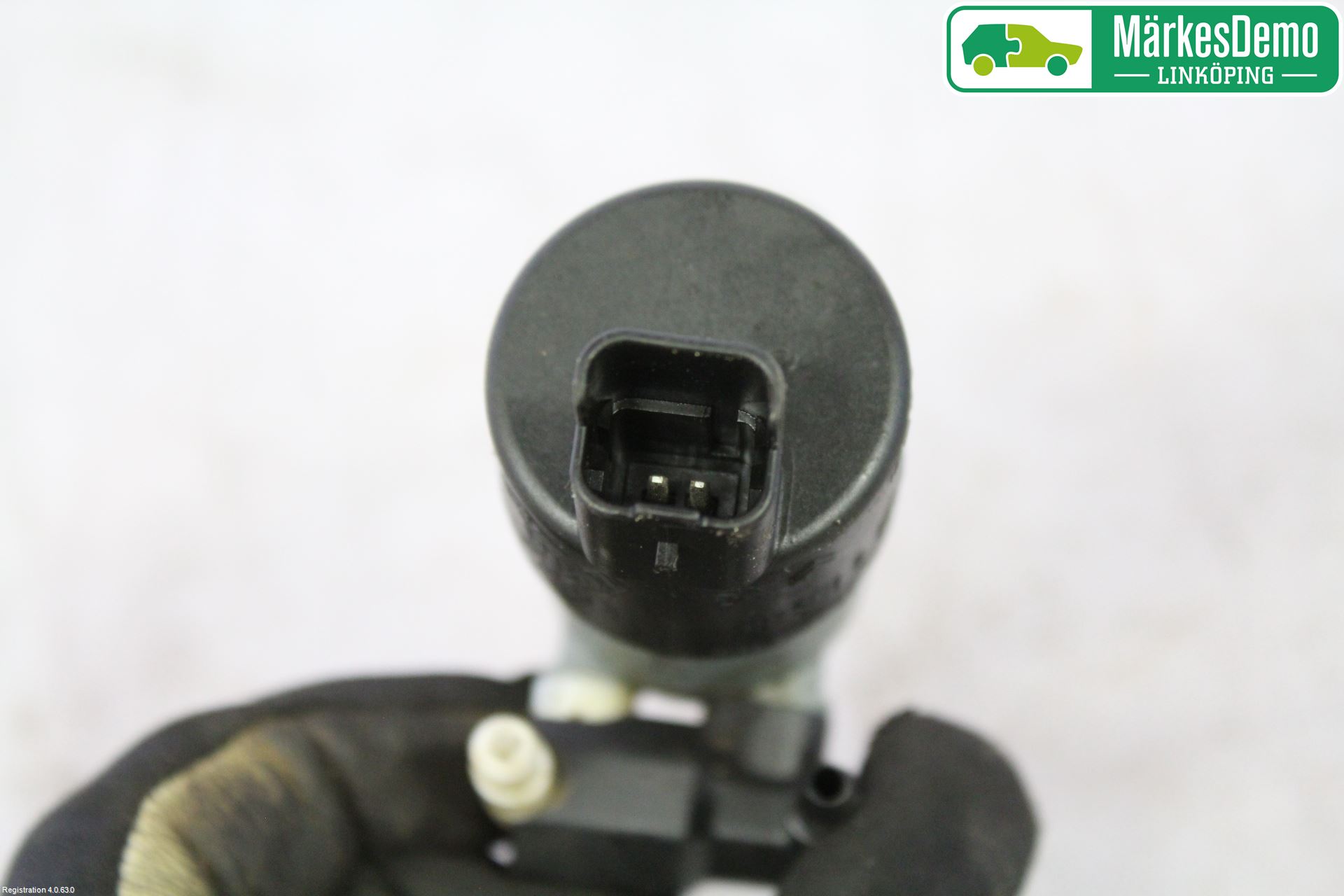 Nissan QASHQAI 14-17 Spylerpumpe Frontrute