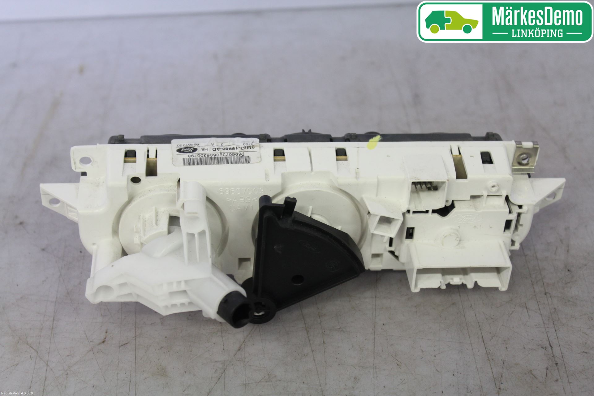 Ford FOCUS     04-07 Varme Ac Betjening-Display